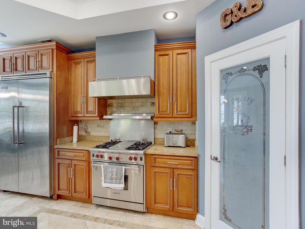 SHADY SIDE - Residential