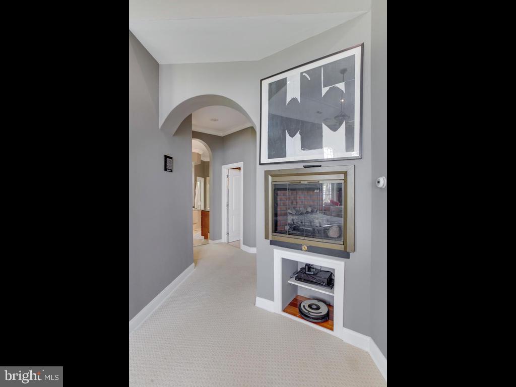 SHADY SIDE - Residential