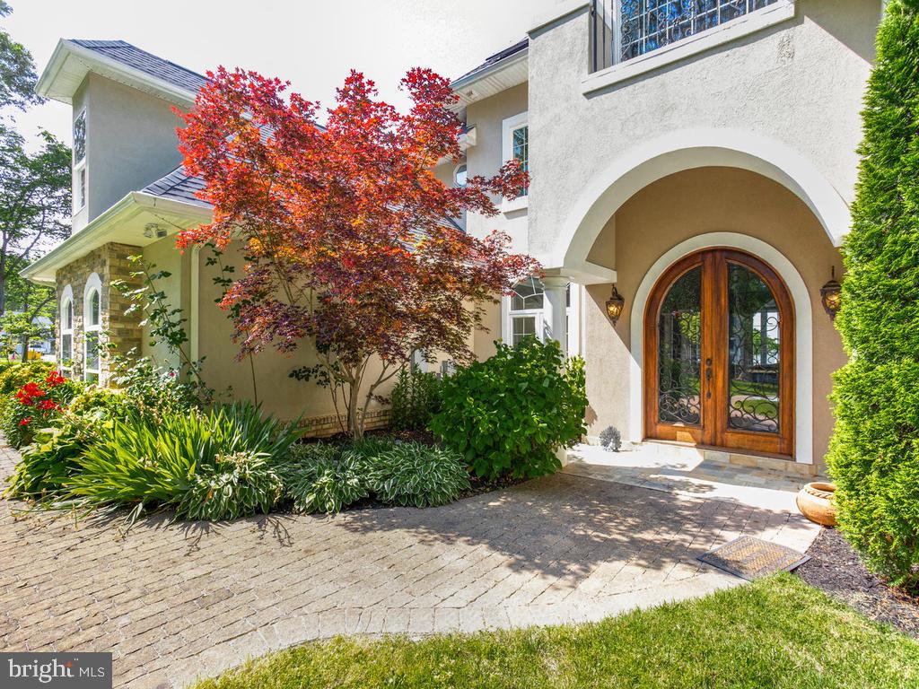 SHADY SIDE - Residential