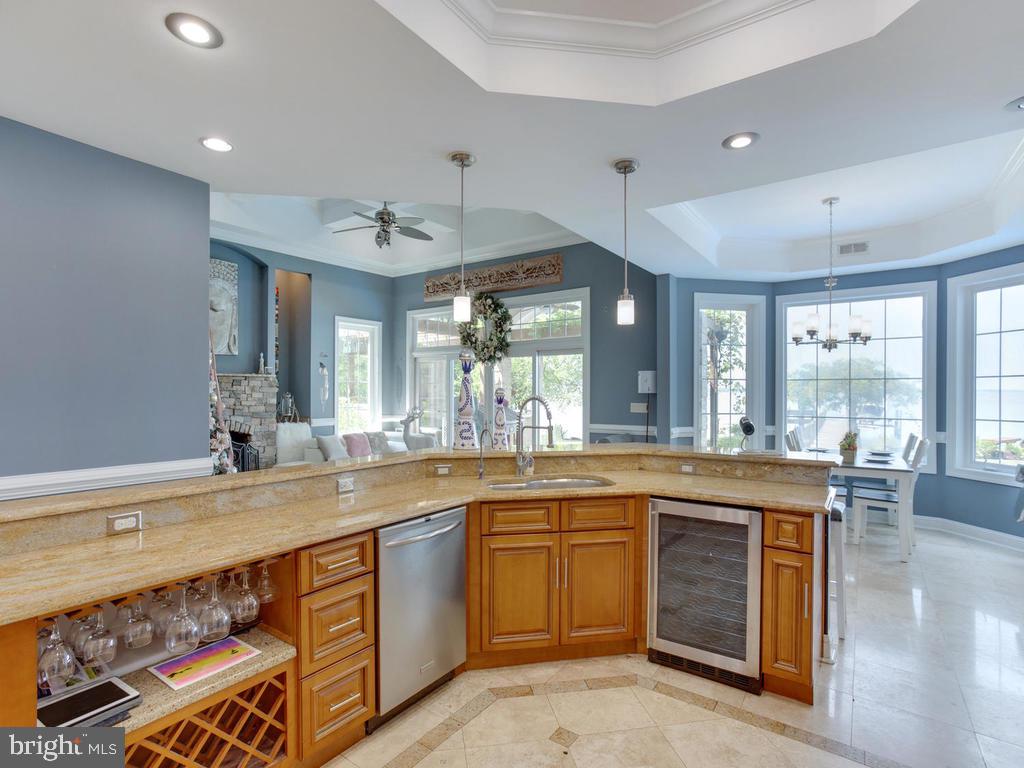 SHADY SIDE - Residential