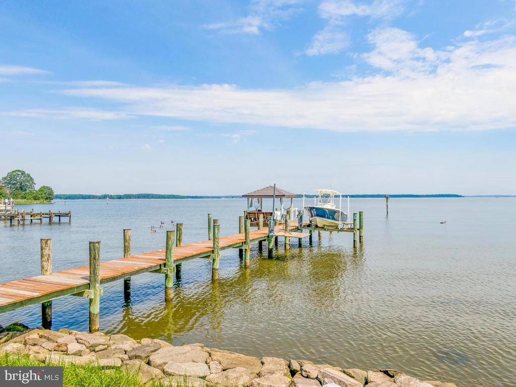 SHADY SIDE - Residential