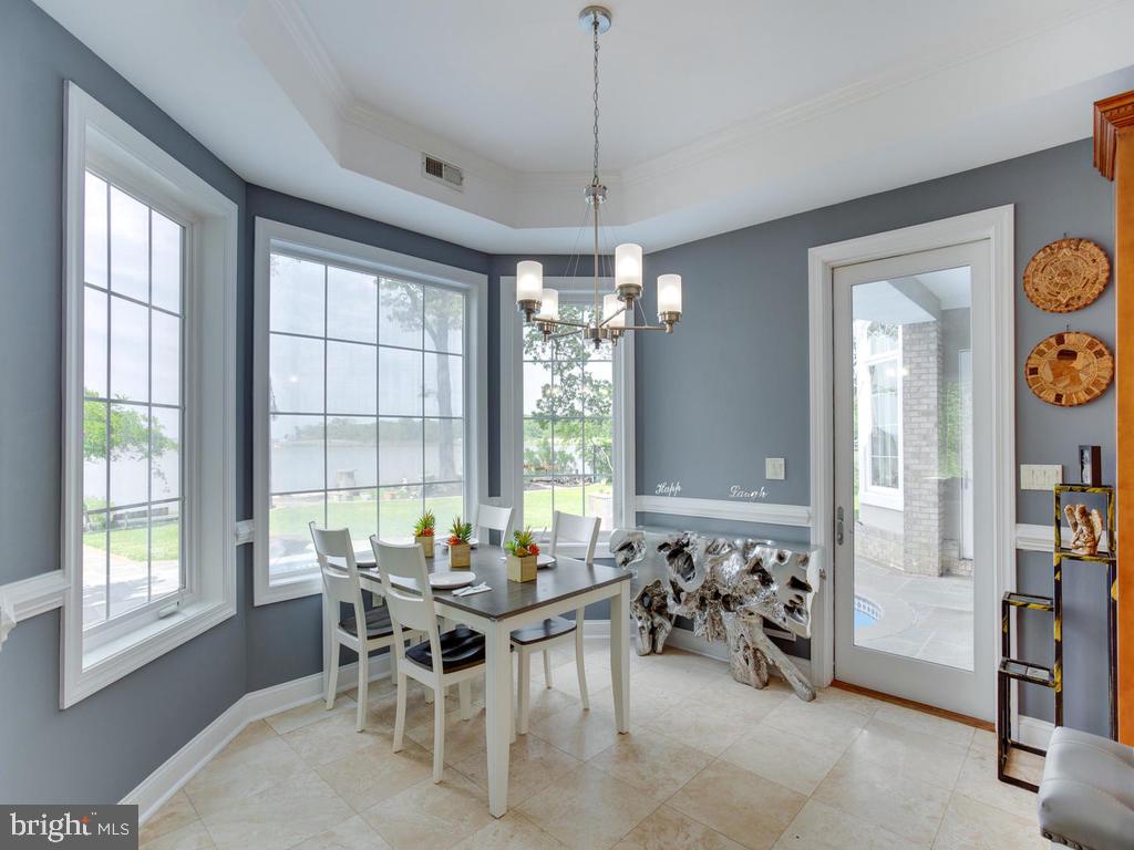 SHADY SIDE - Residential