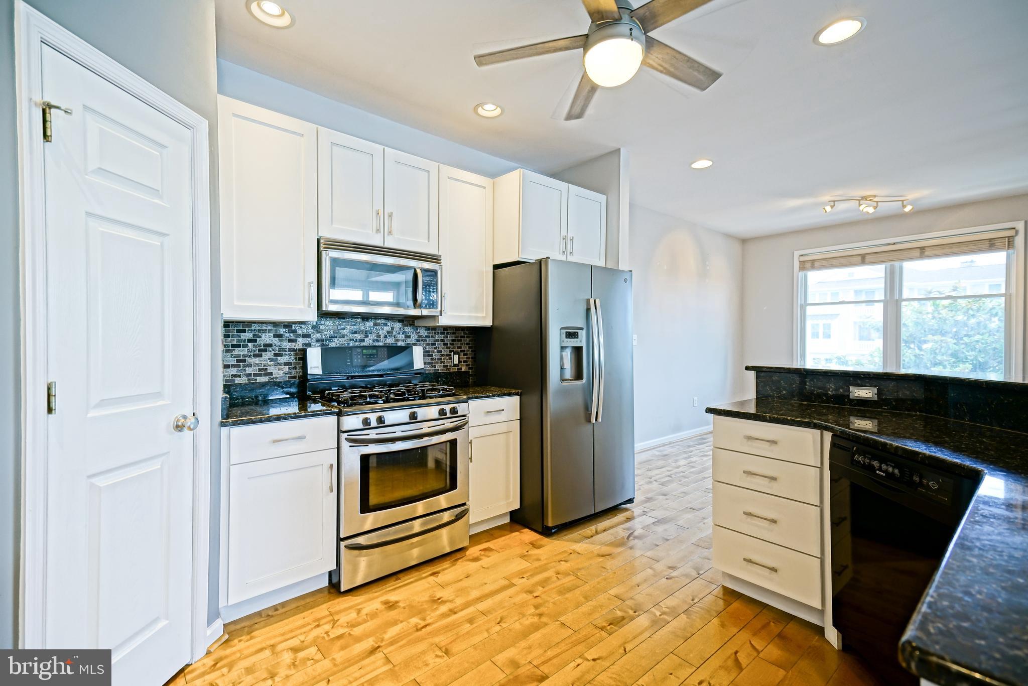 BAY VISTA - Residential