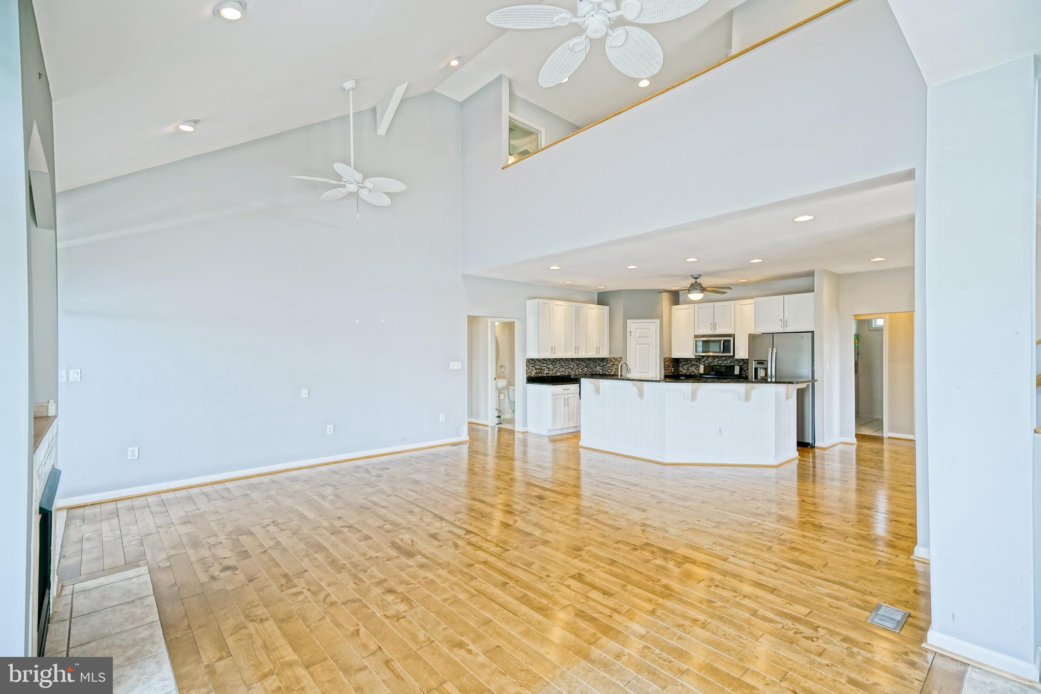 BAY VISTA - Residential