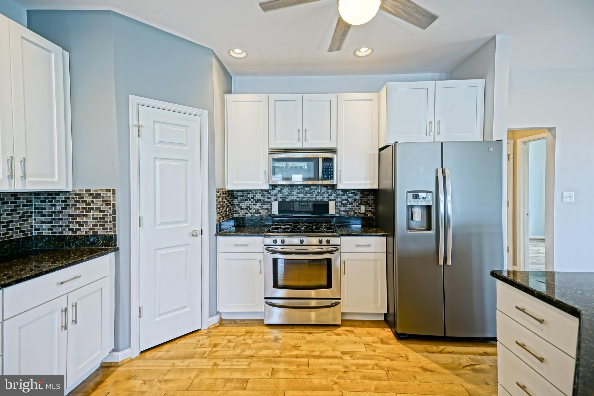 BAY VISTA - Residential