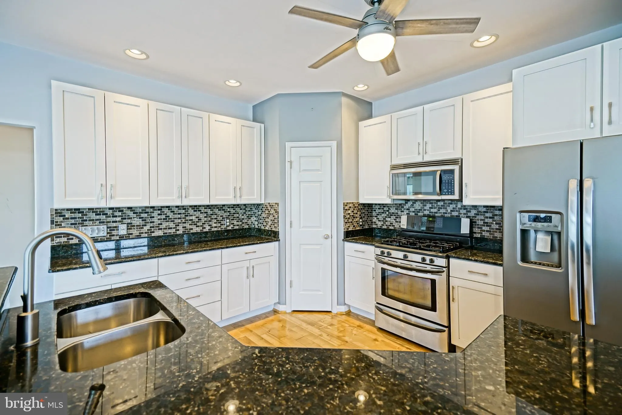 Rehoboth Beach, Delaware 19971, United States, 4 Bedrooms Bedrooms, ,5 BathroomsBathrooms,Residential,Active,165746