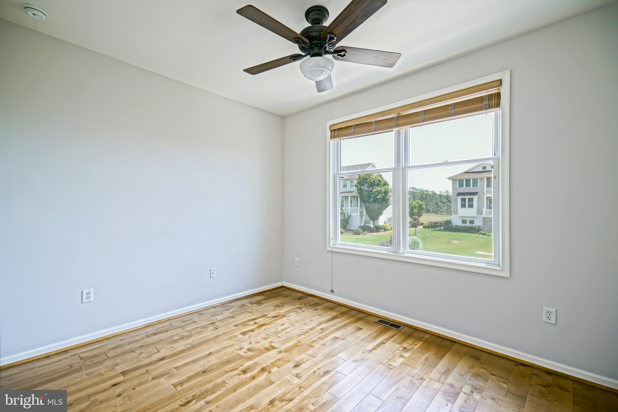 BAY VISTA - Residential