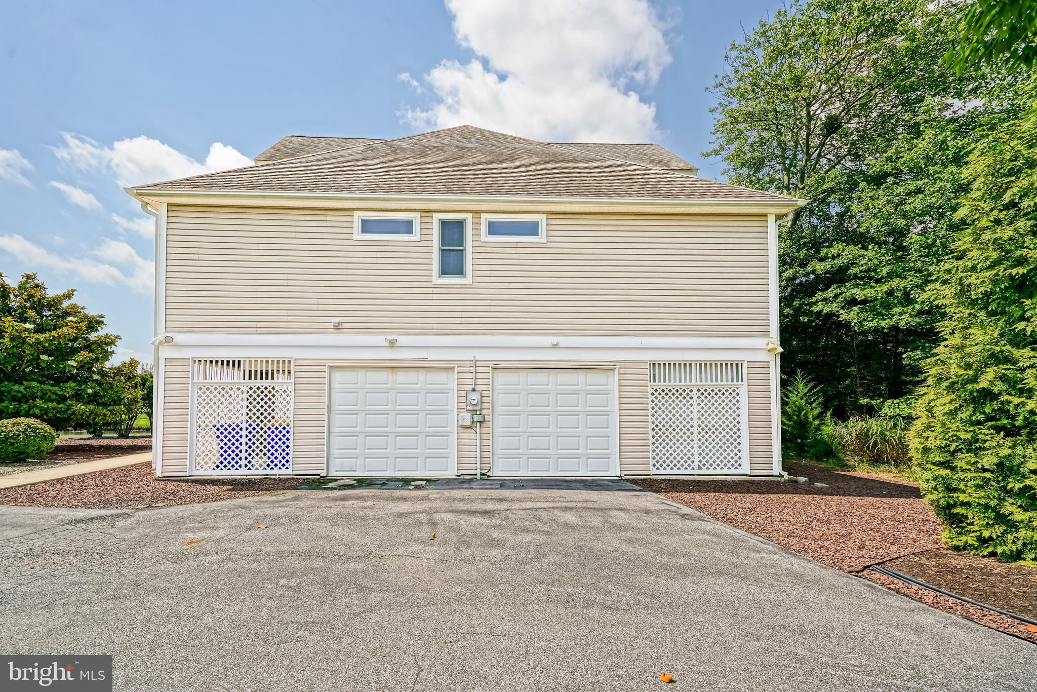 BAY VISTA - Residential