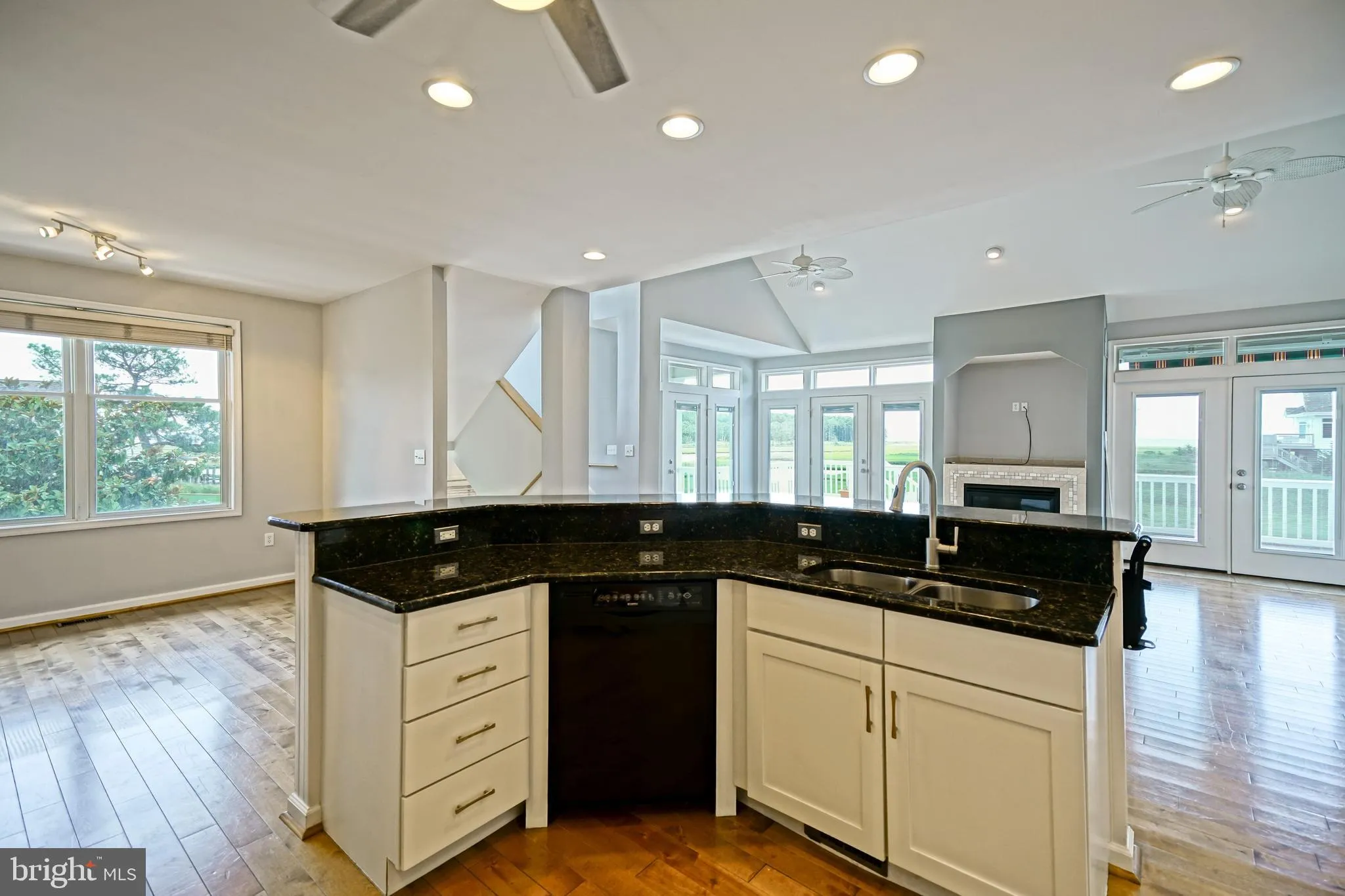 Rehoboth Beach, Delaware 19971, United States, 4 Bedrooms Bedrooms, ,5 BathroomsBathrooms,Residential,Active,165746