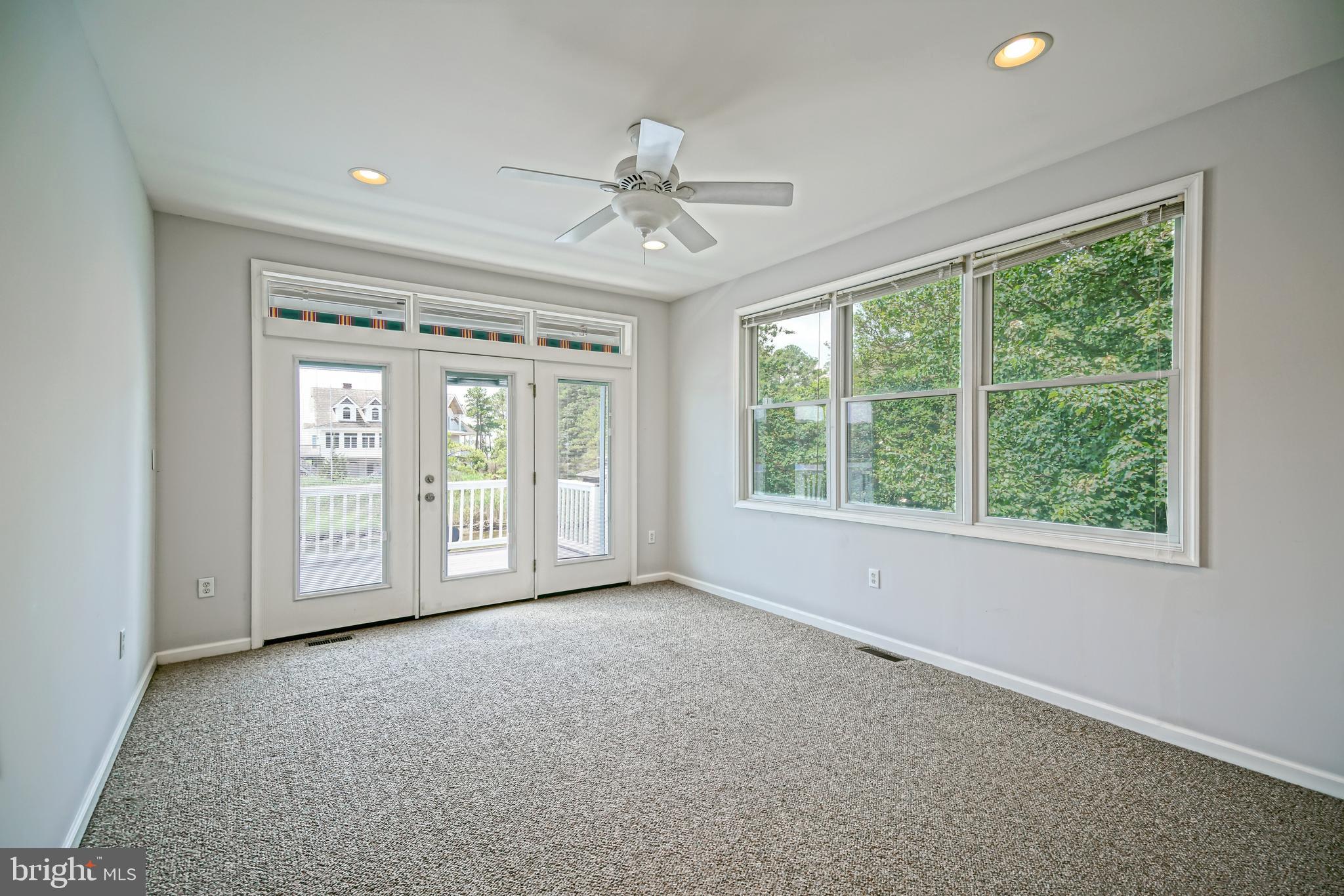 BAY VISTA - Residential