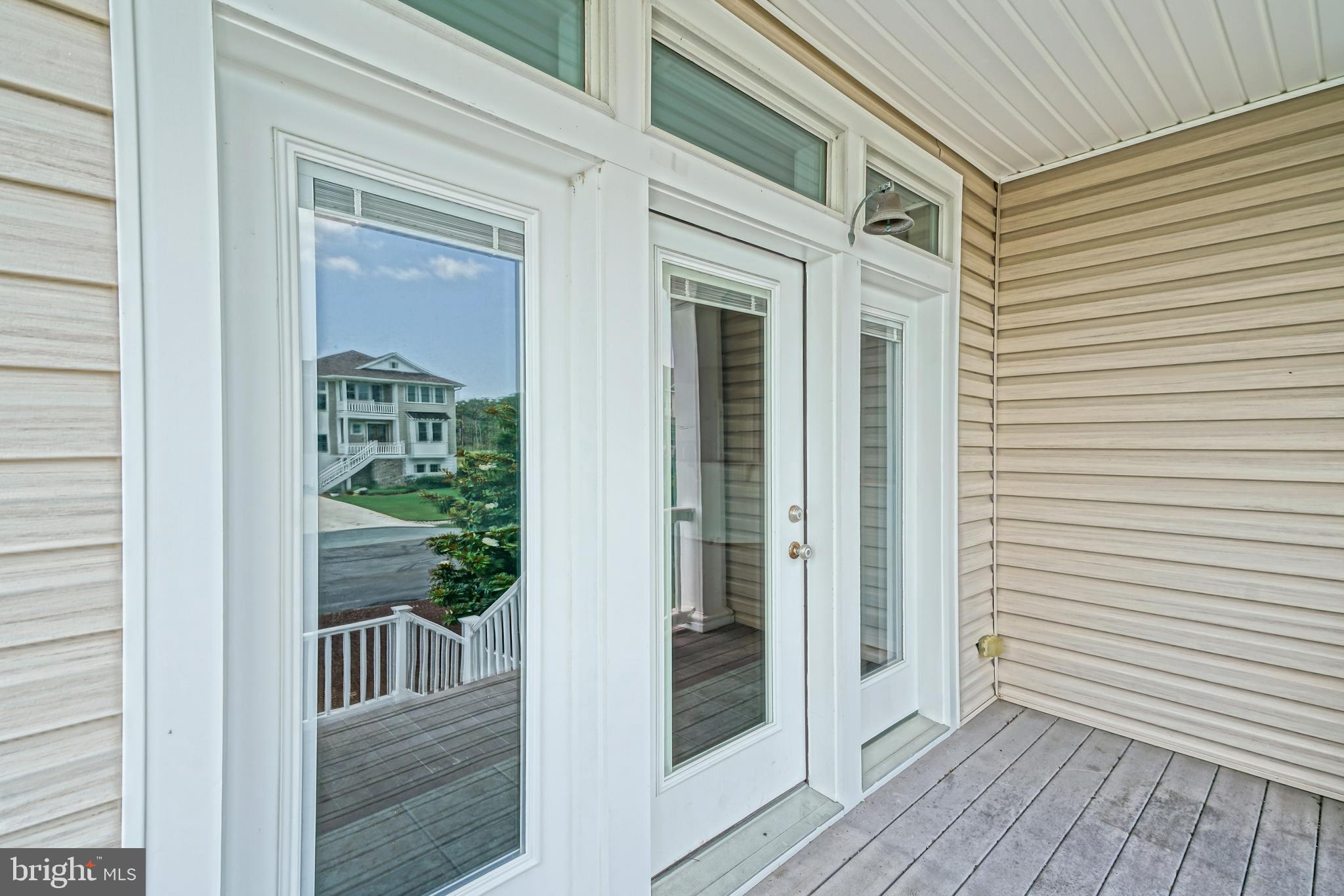 BAY VISTA - Residential