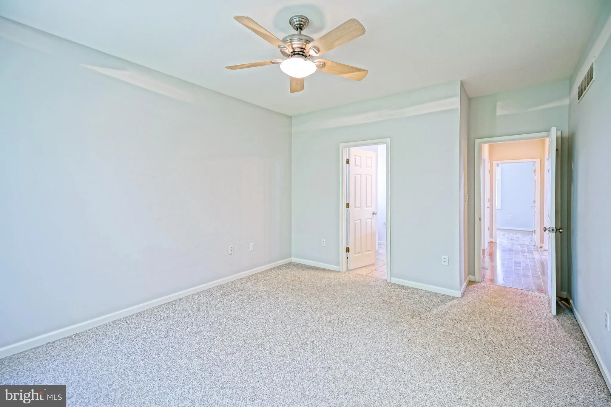 Rehoboth Beach, Delaware 19971, United States, 4 Bedrooms Bedrooms, ,5 BathroomsBathrooms,Residential,Active,165746