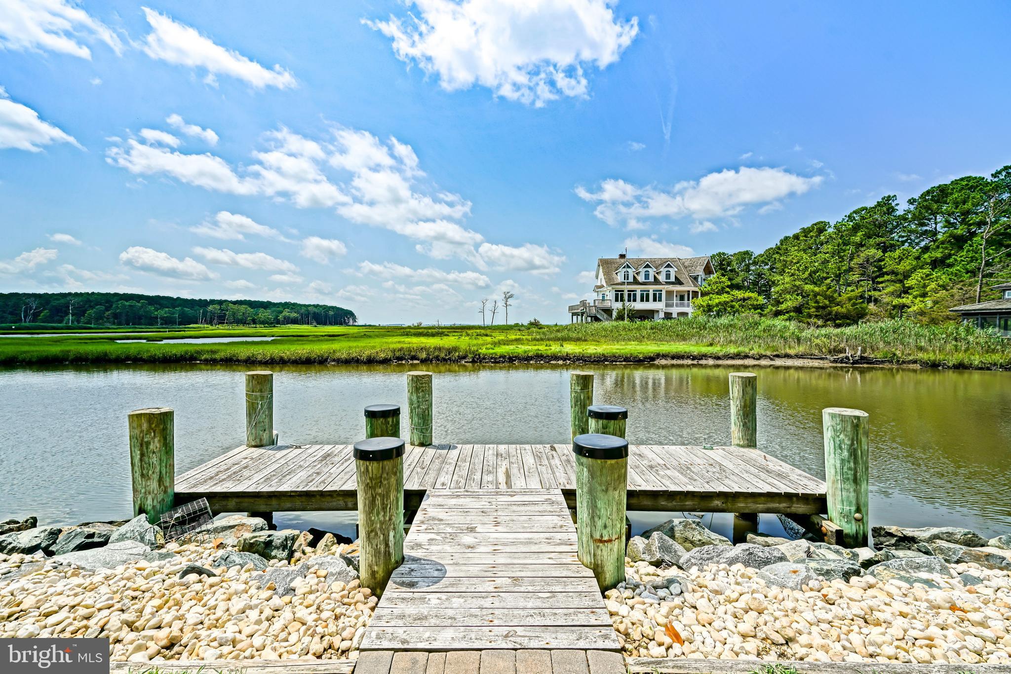 BAY VISTA - Residential