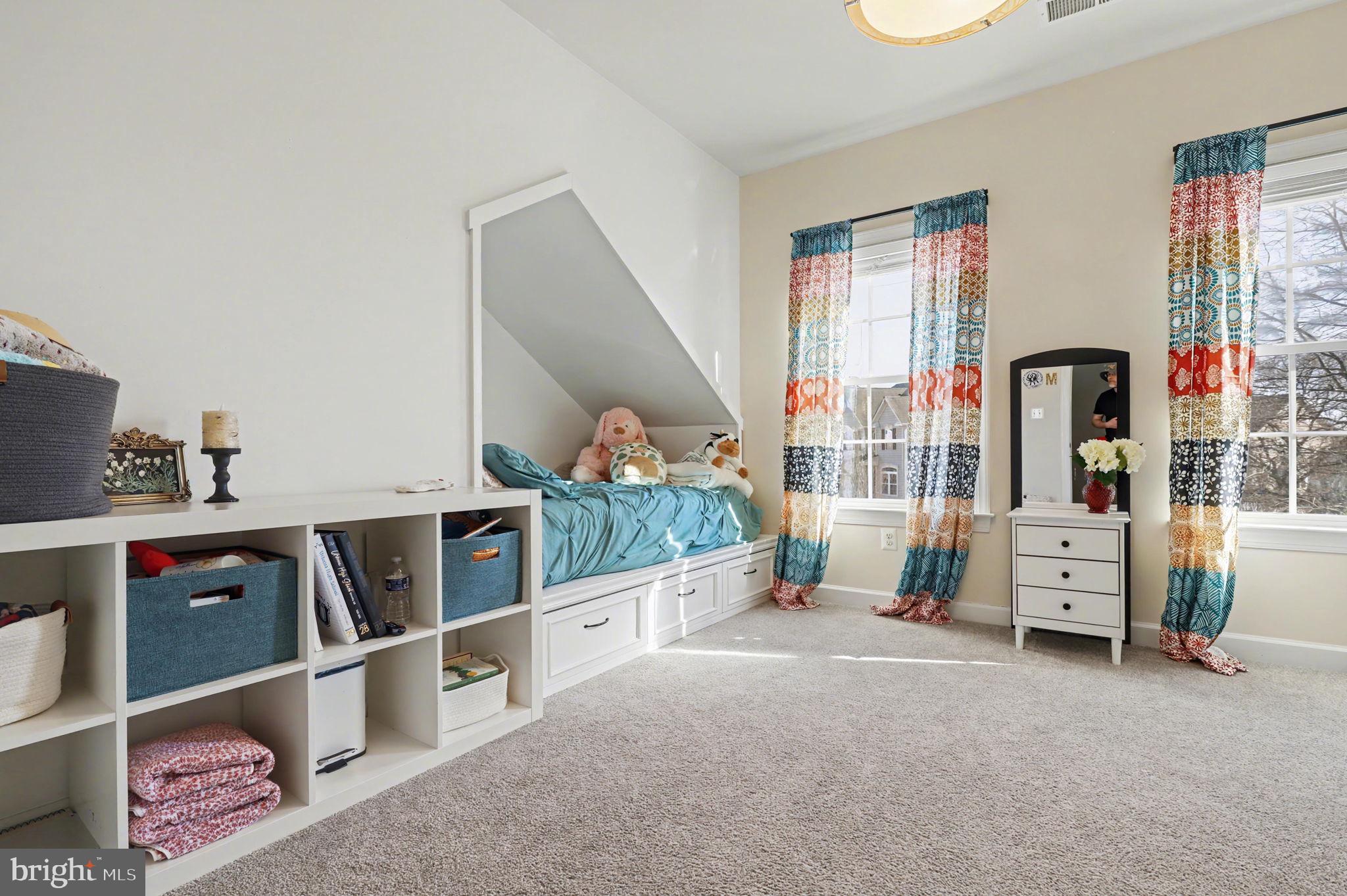 VILLAGES OF URBANA - Residential