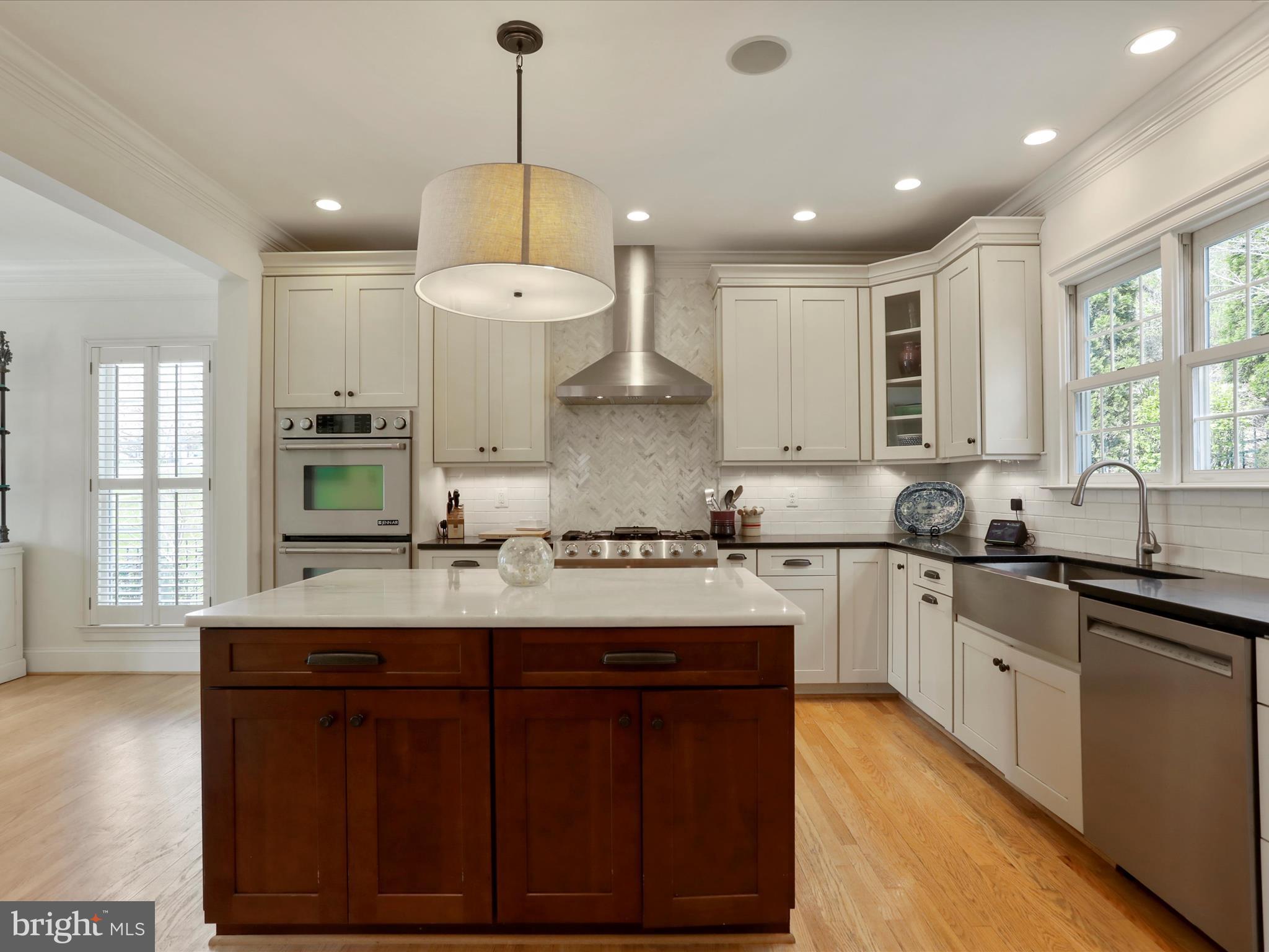 WOODRIDGE - Residential