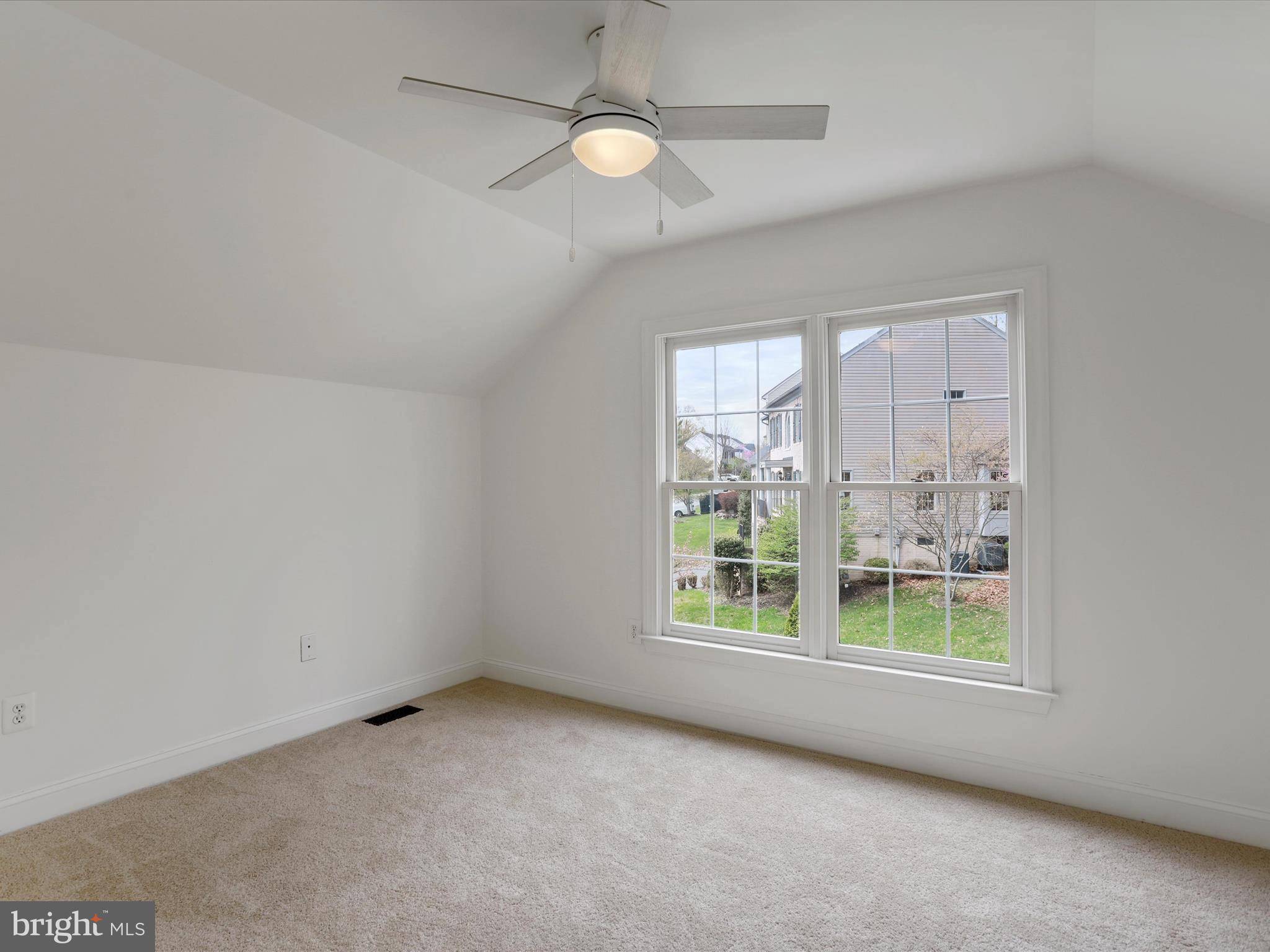 WOODRIDGE - Residential