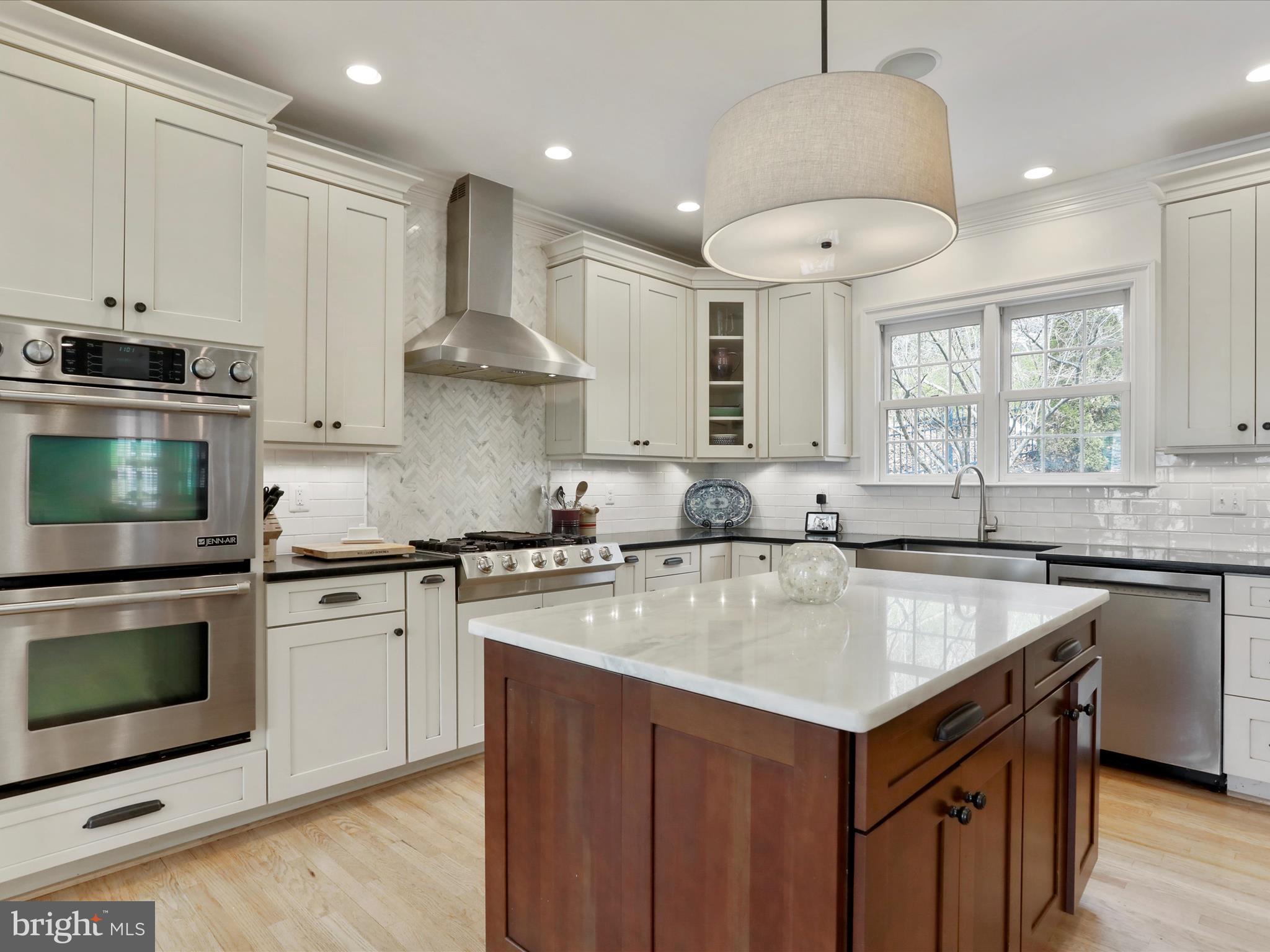 WOODRIDGE - Residential