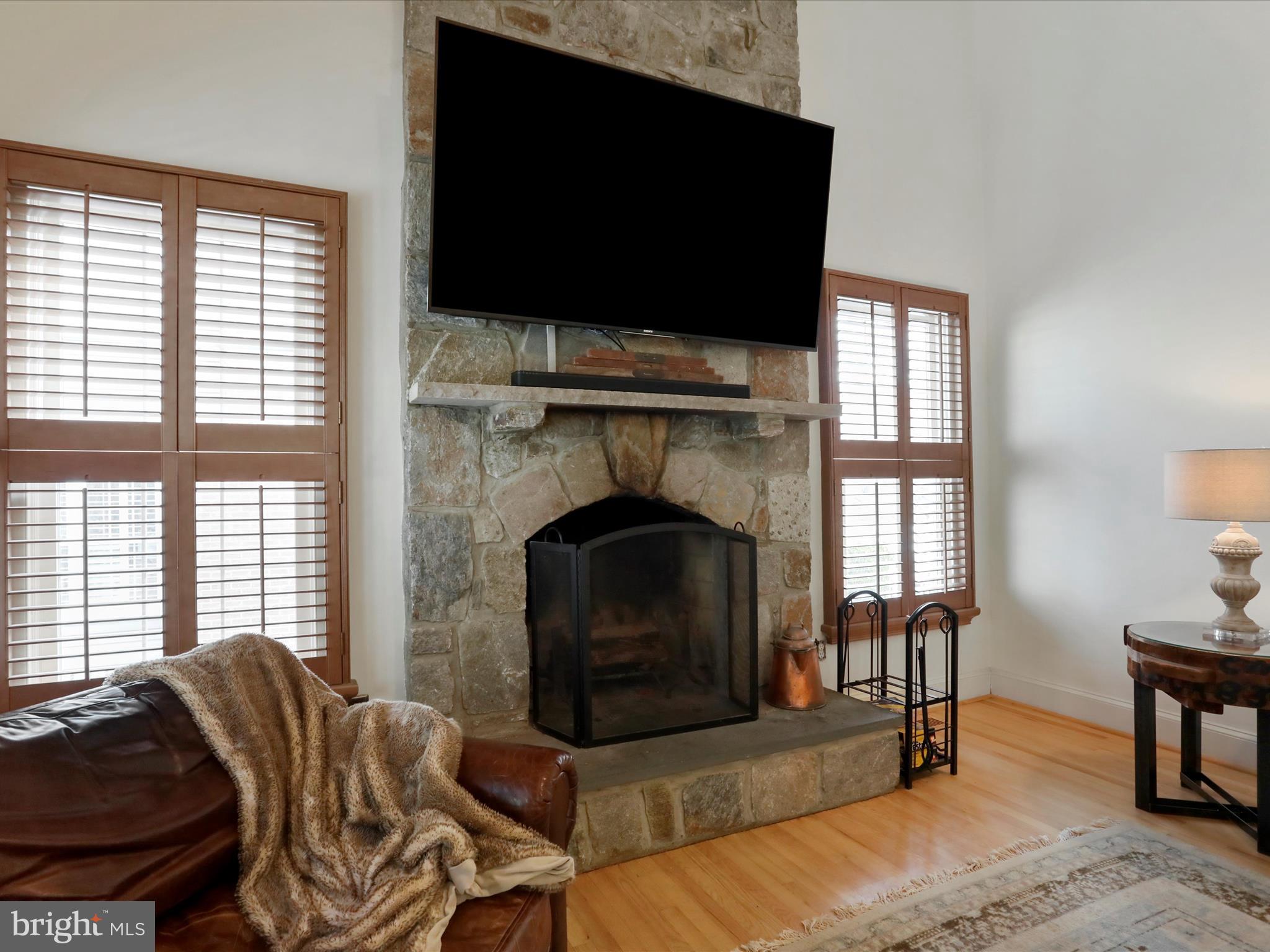 WOODRIDGE - Residential