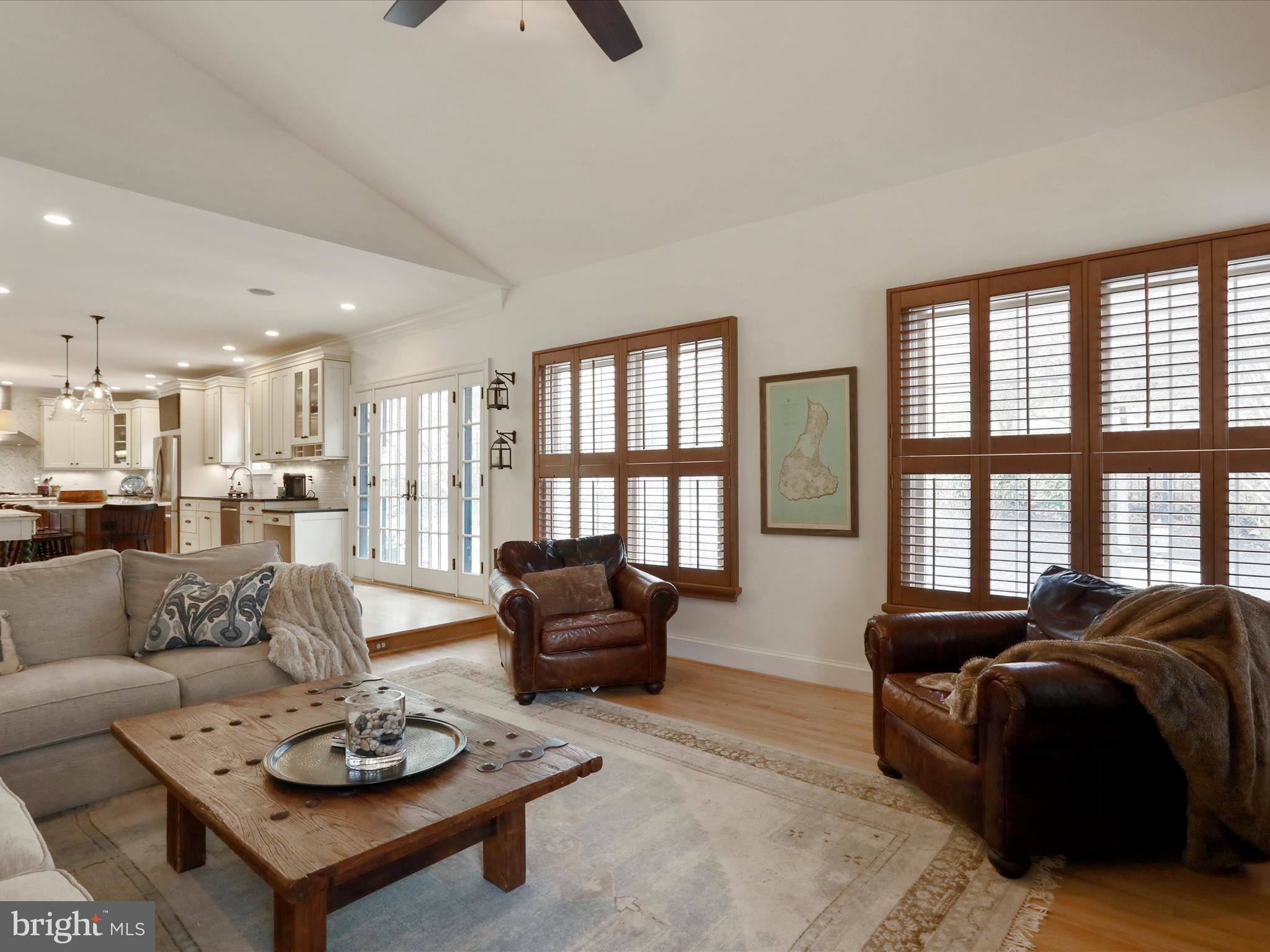 WOODRIDGE - Residential