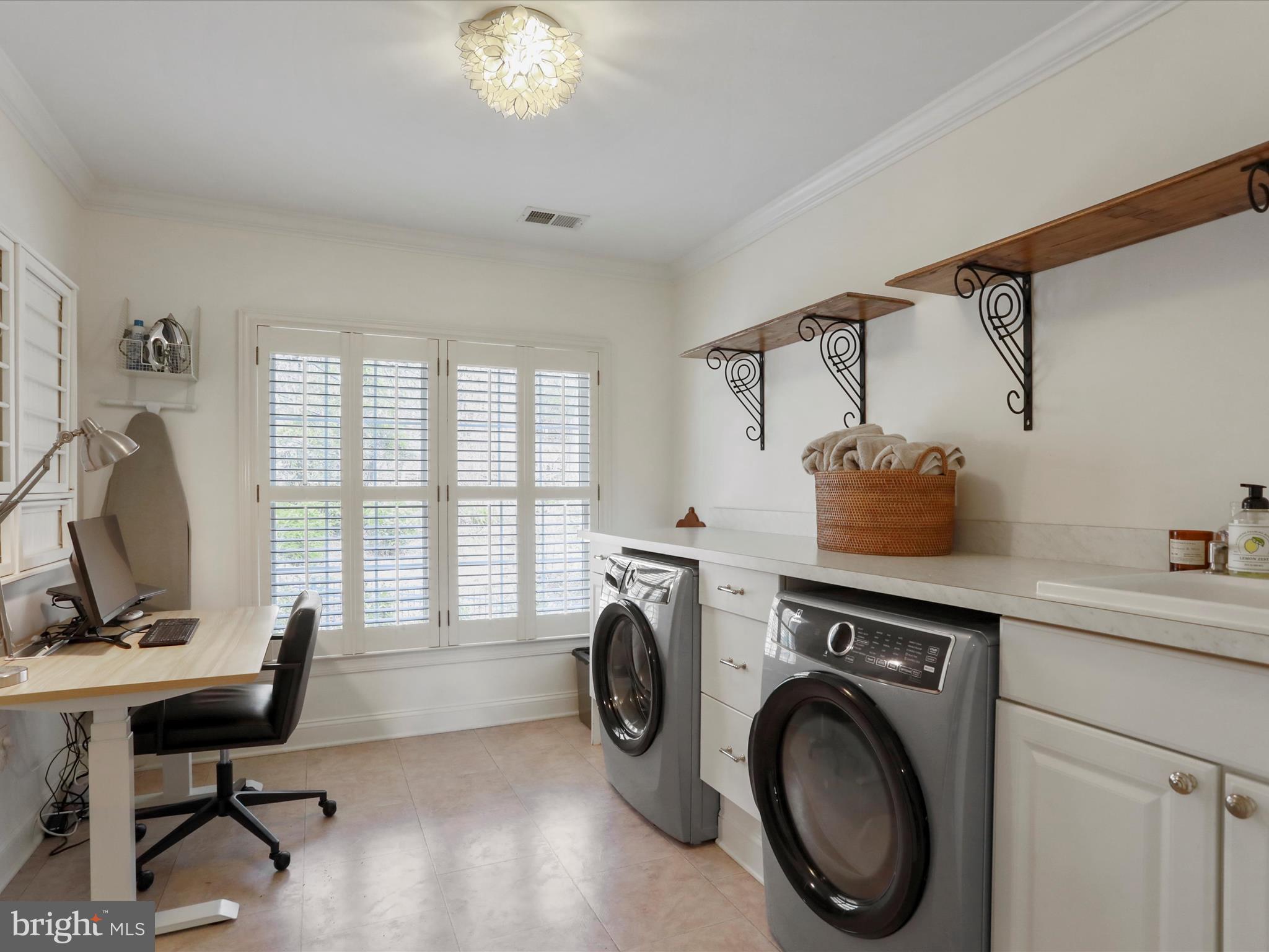 WOODRIDGE - Residential