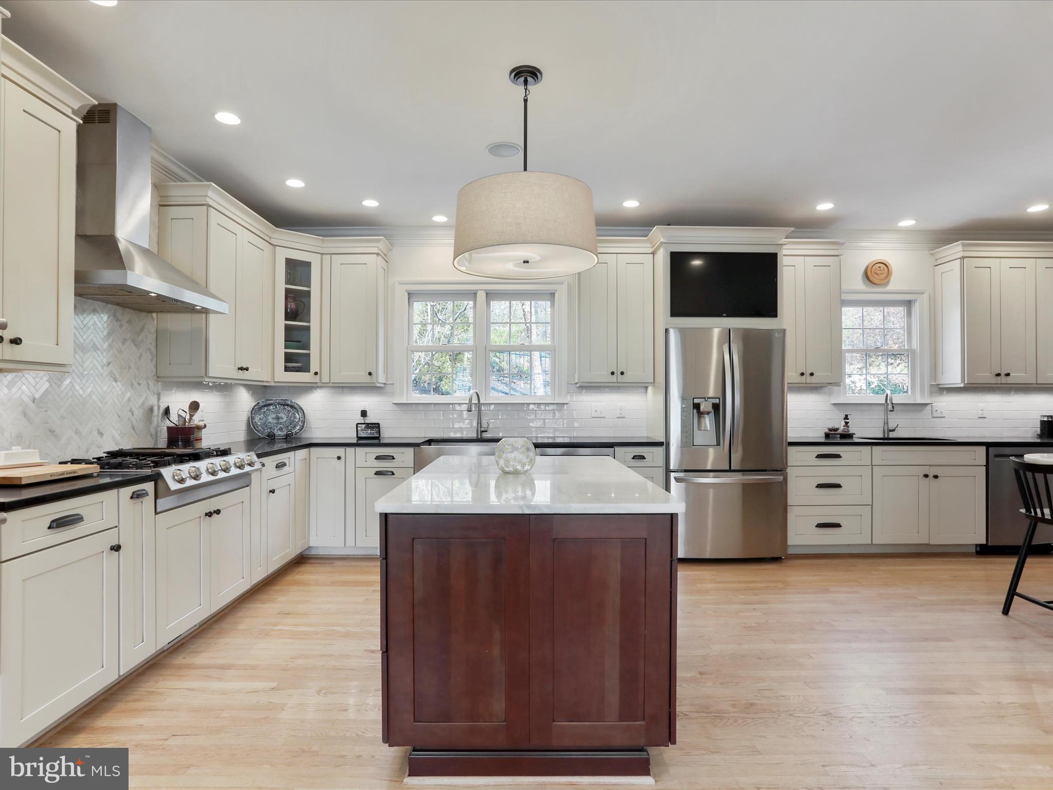 WOODRIDGE - Residential