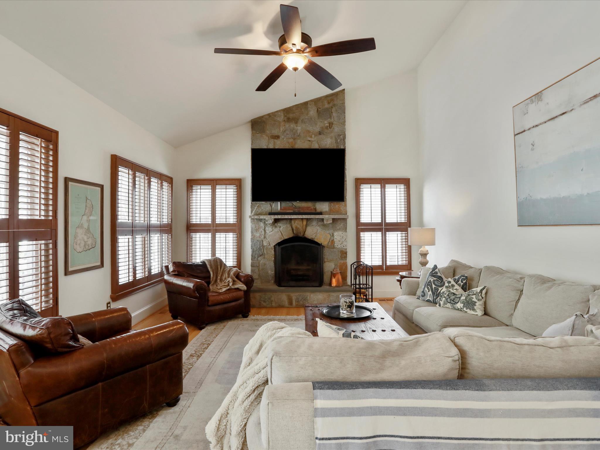 WOODRIDGE - Residential