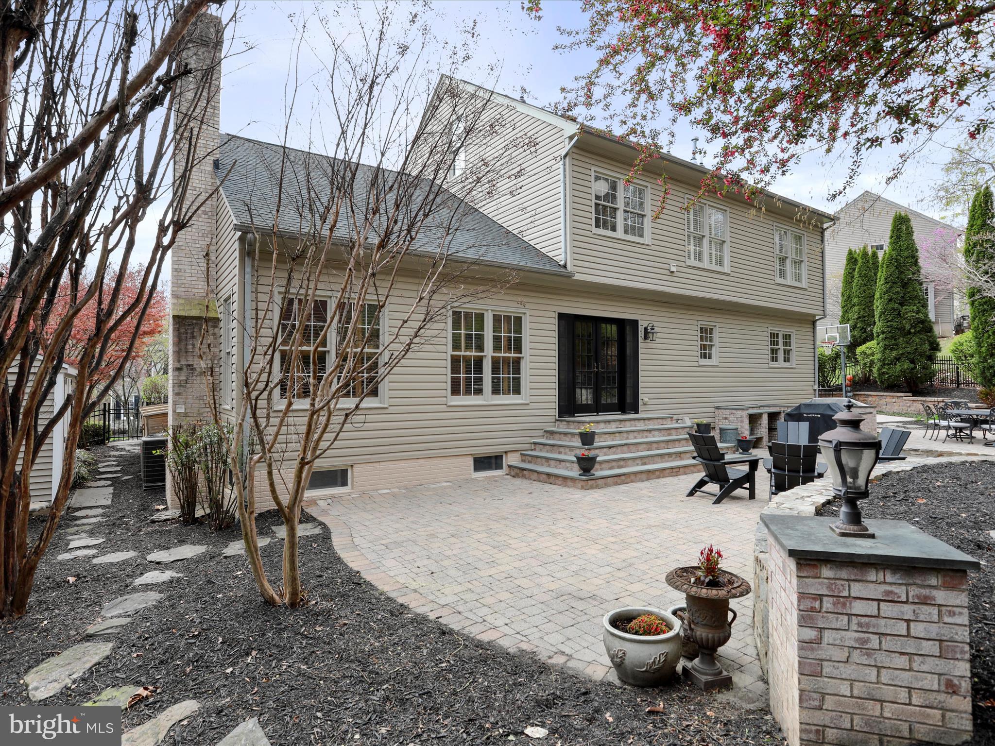 WOODRIDGE - Residential