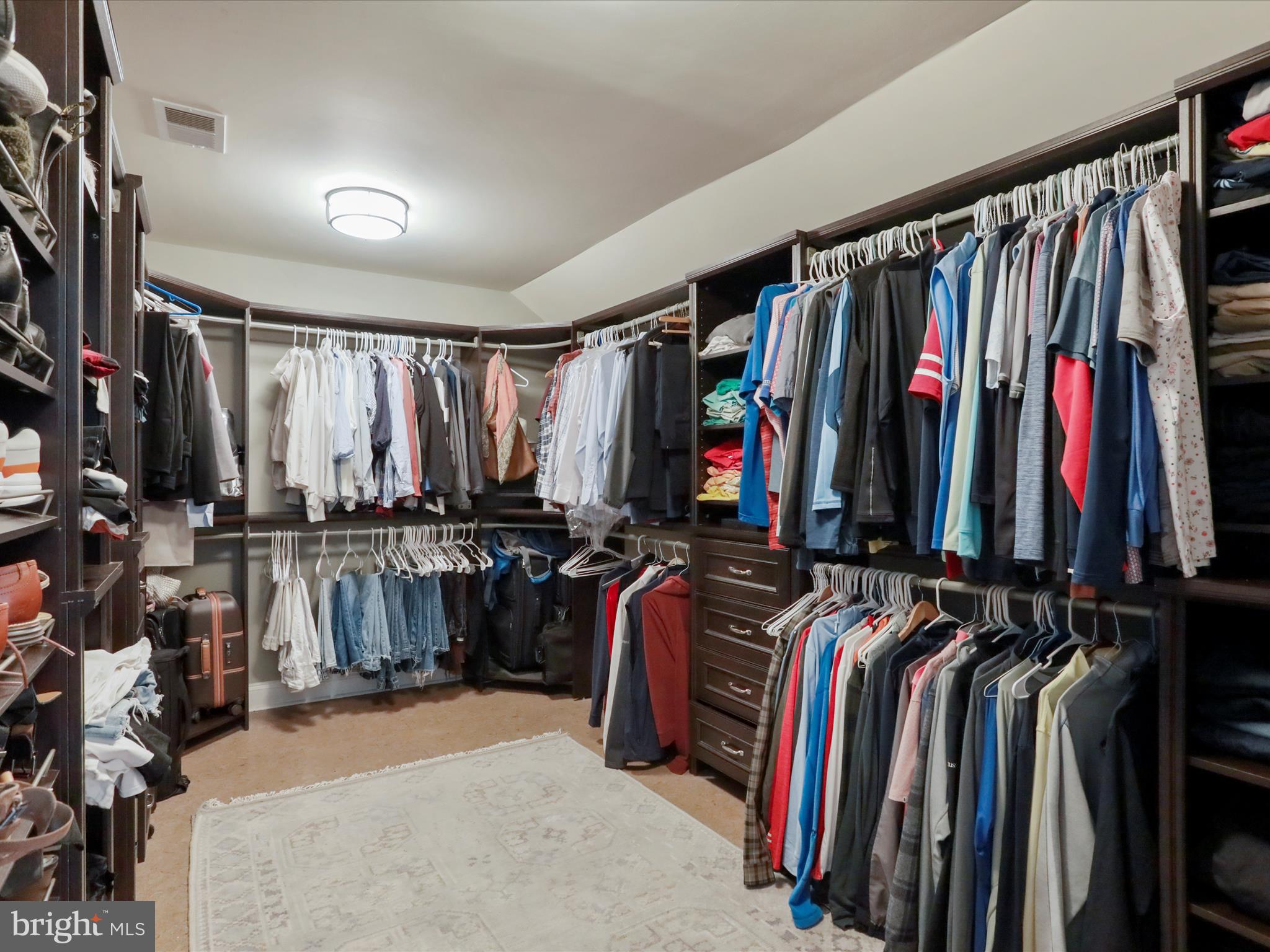 WOODRIDGE - Residential