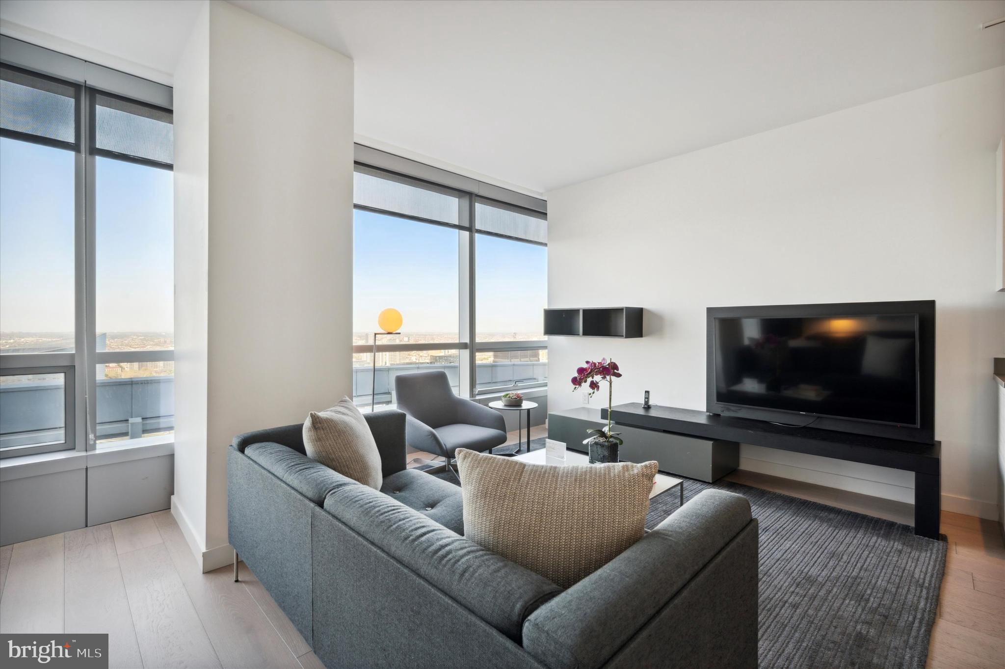 PHILADELPHIA (NORTH) - Residential Lease