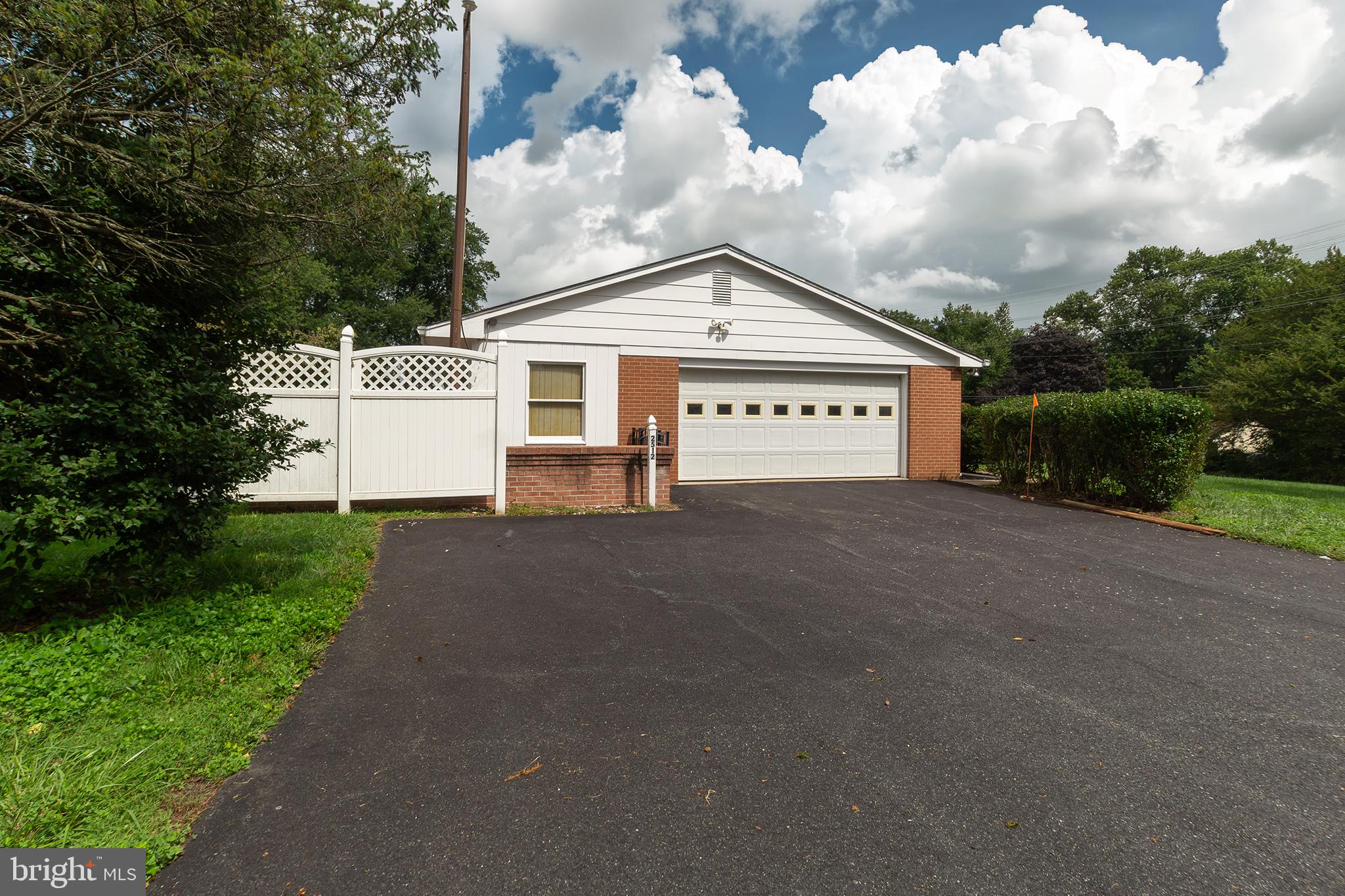 2512 GREENE ROAD