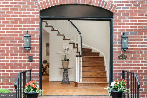 3233 ELLICOTT STREET NW WASHINGTON DC 20008