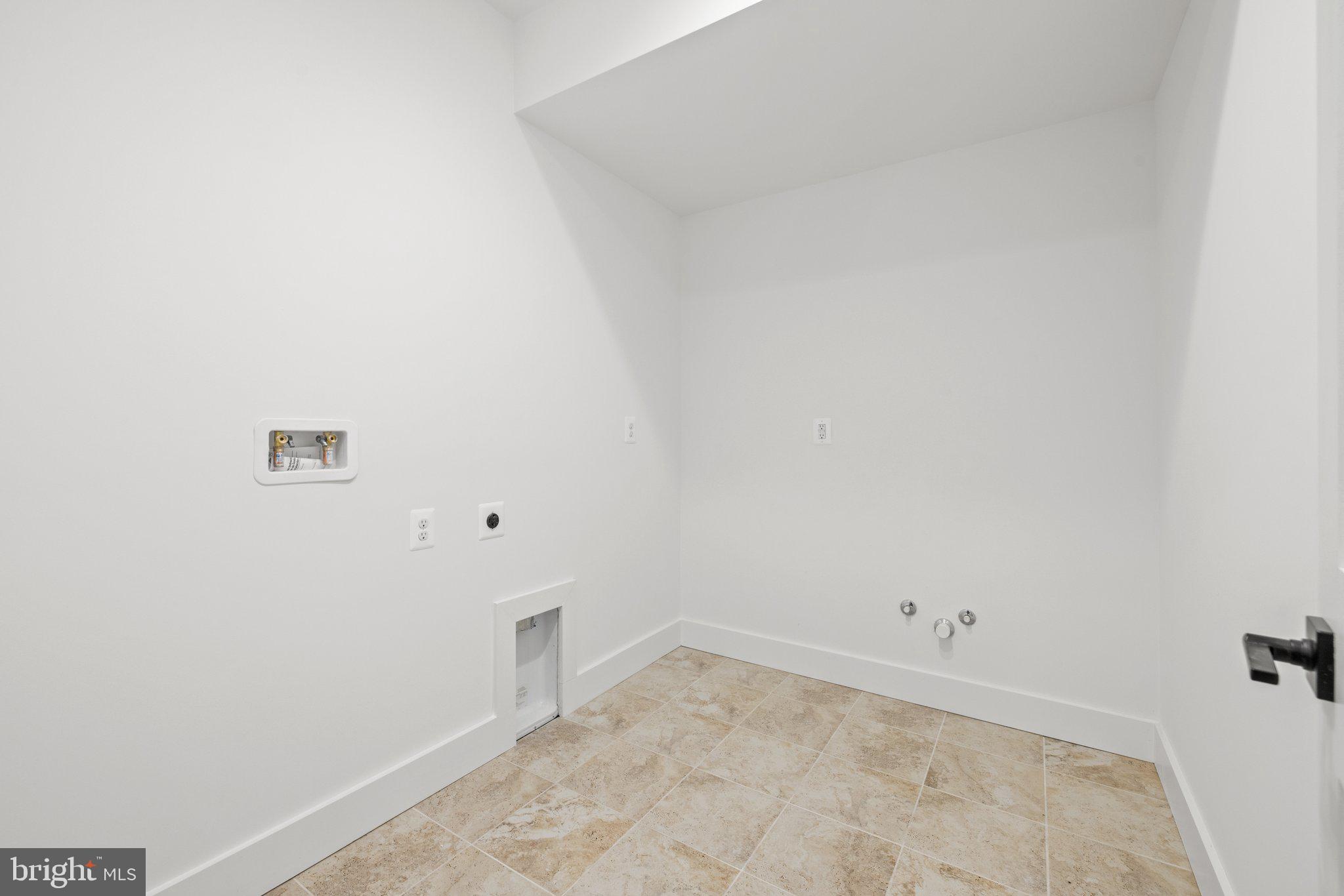 RUCKERS LANGLEY - Residential