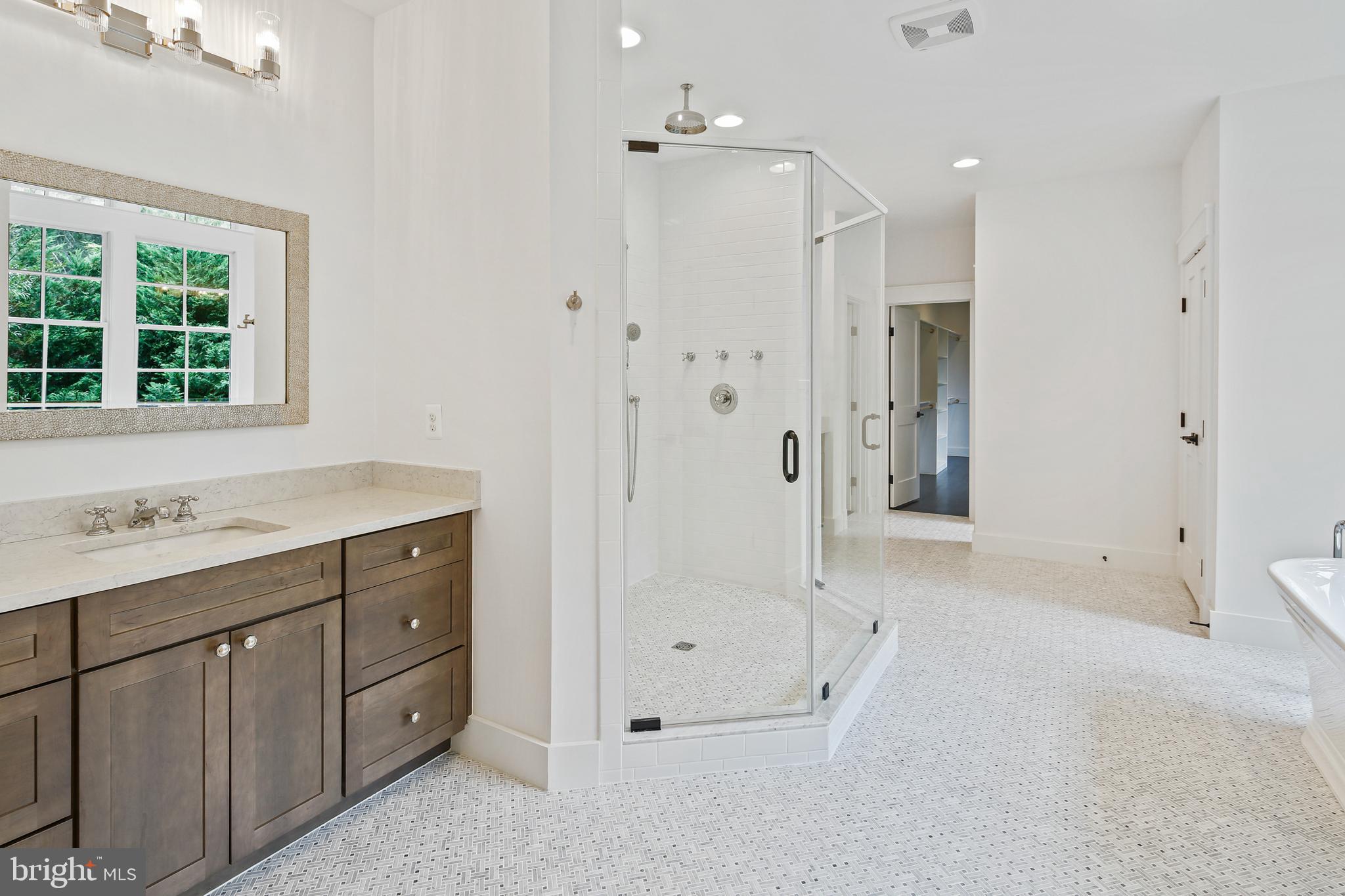 RUCKERS LANGLEY - Residential