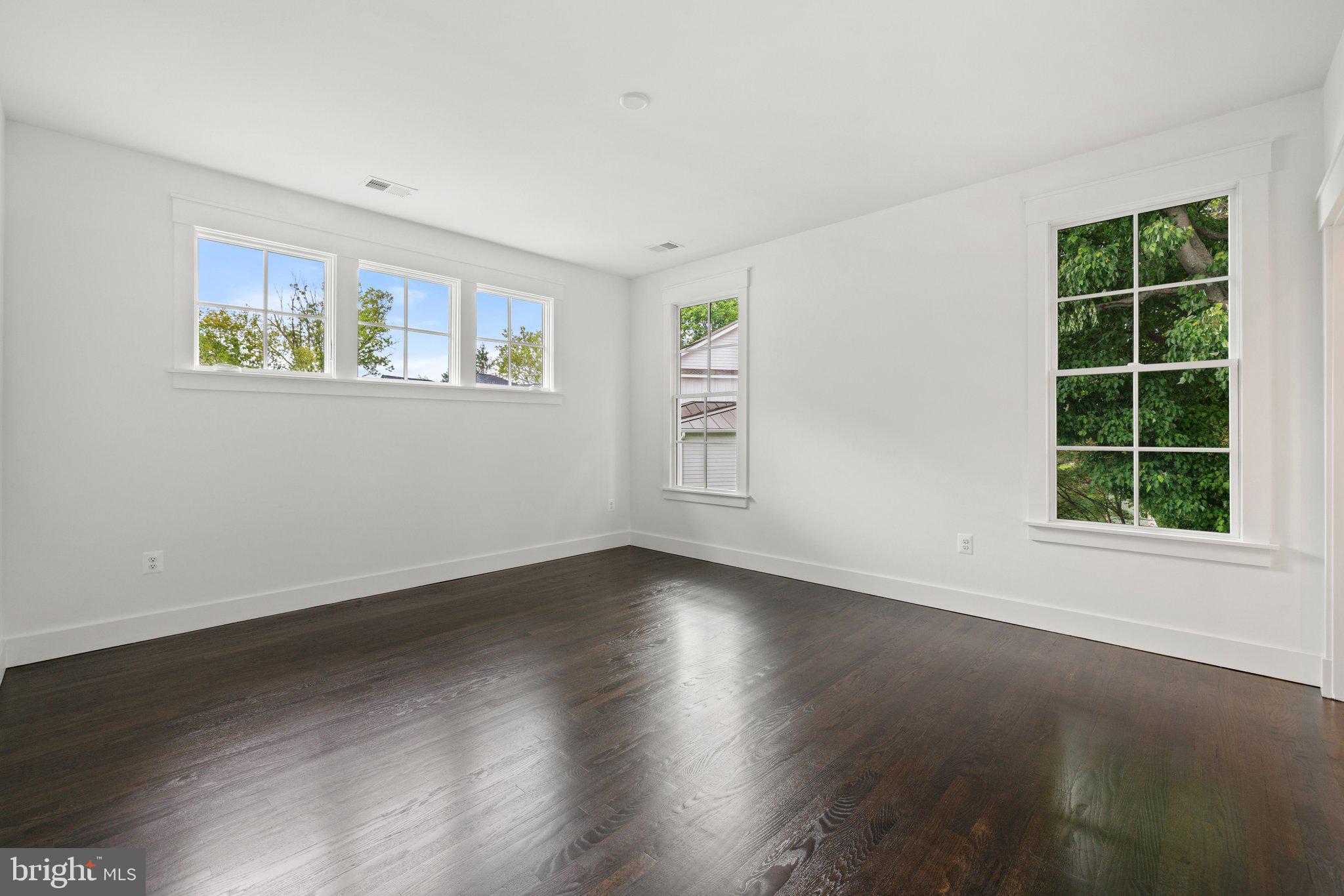 RUCKERS LANGLEY - Residential