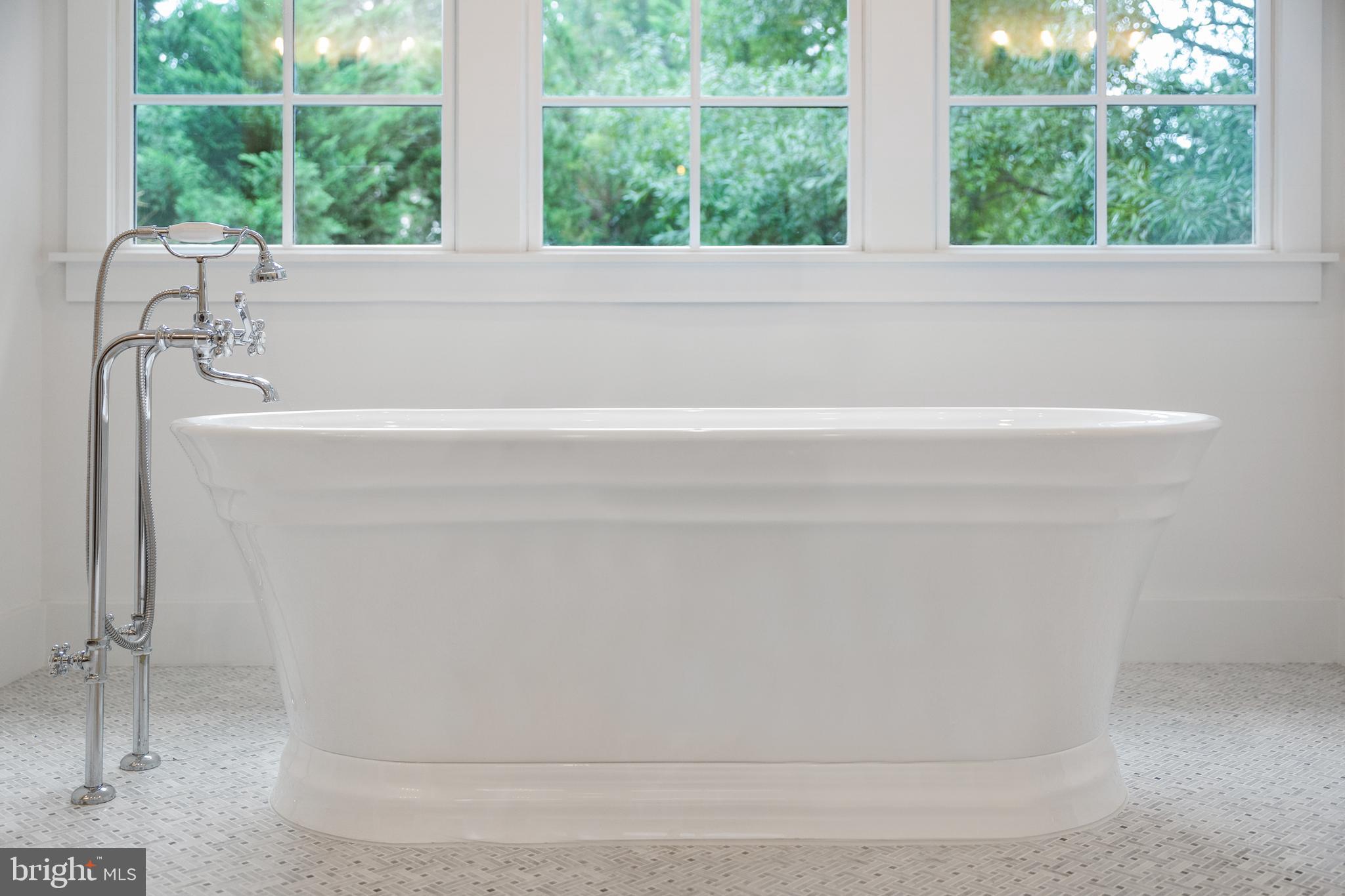 RUCKERS LANGLEY - Residential