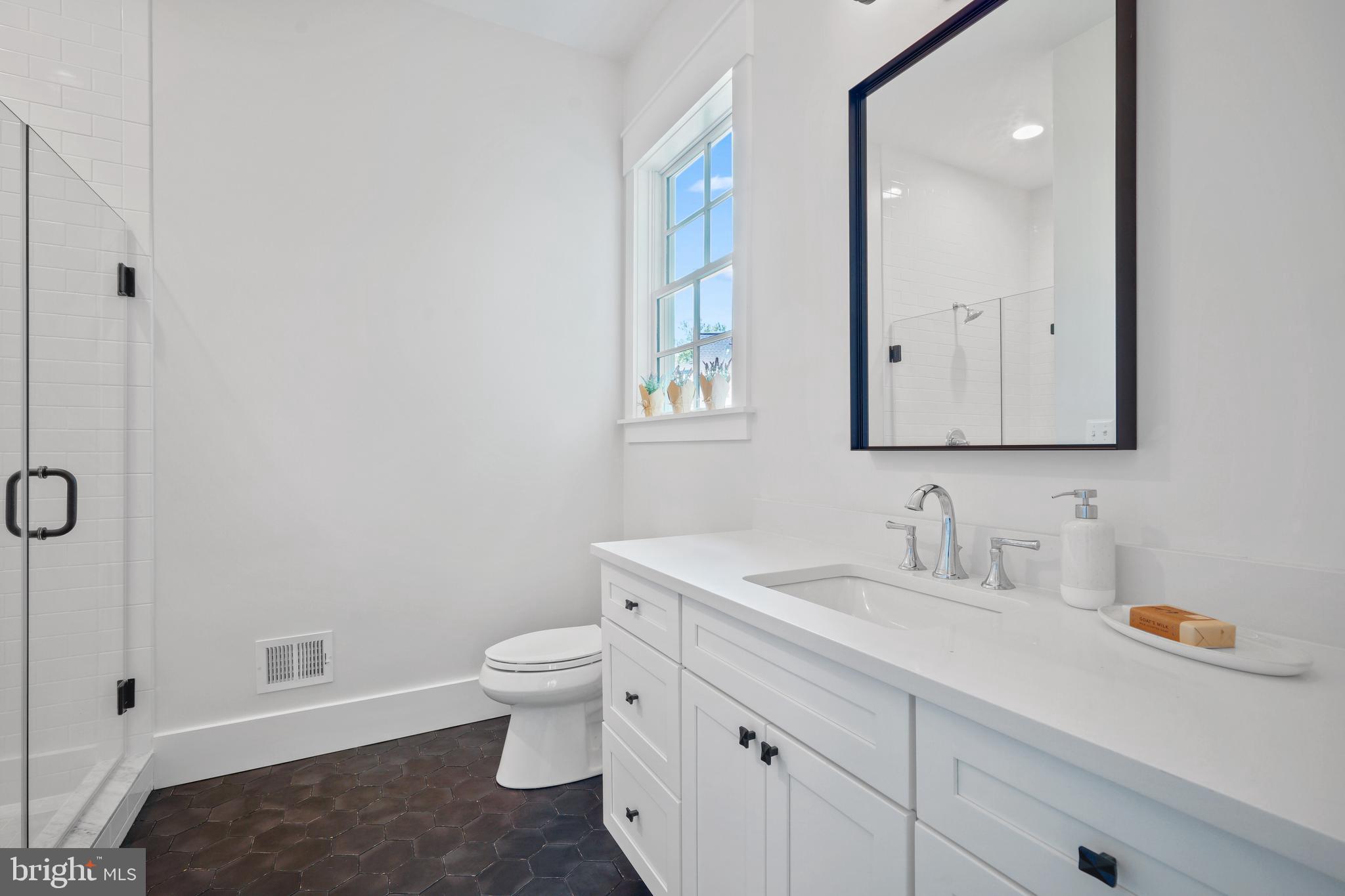 RUCKERS LANGLEY - Residential