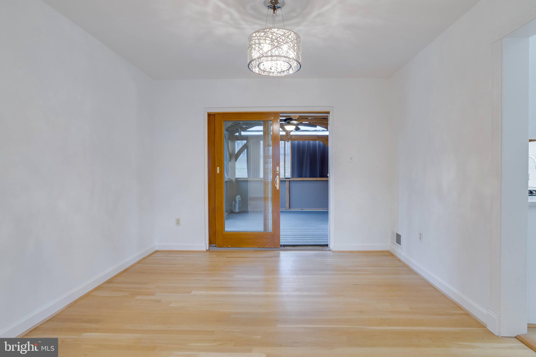 WEST SPRINGFIELD VILLAGE - Residential Lease