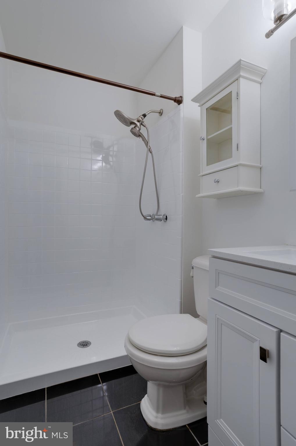 WEST SPRINGFIELD VILLAGE - Residential Lease