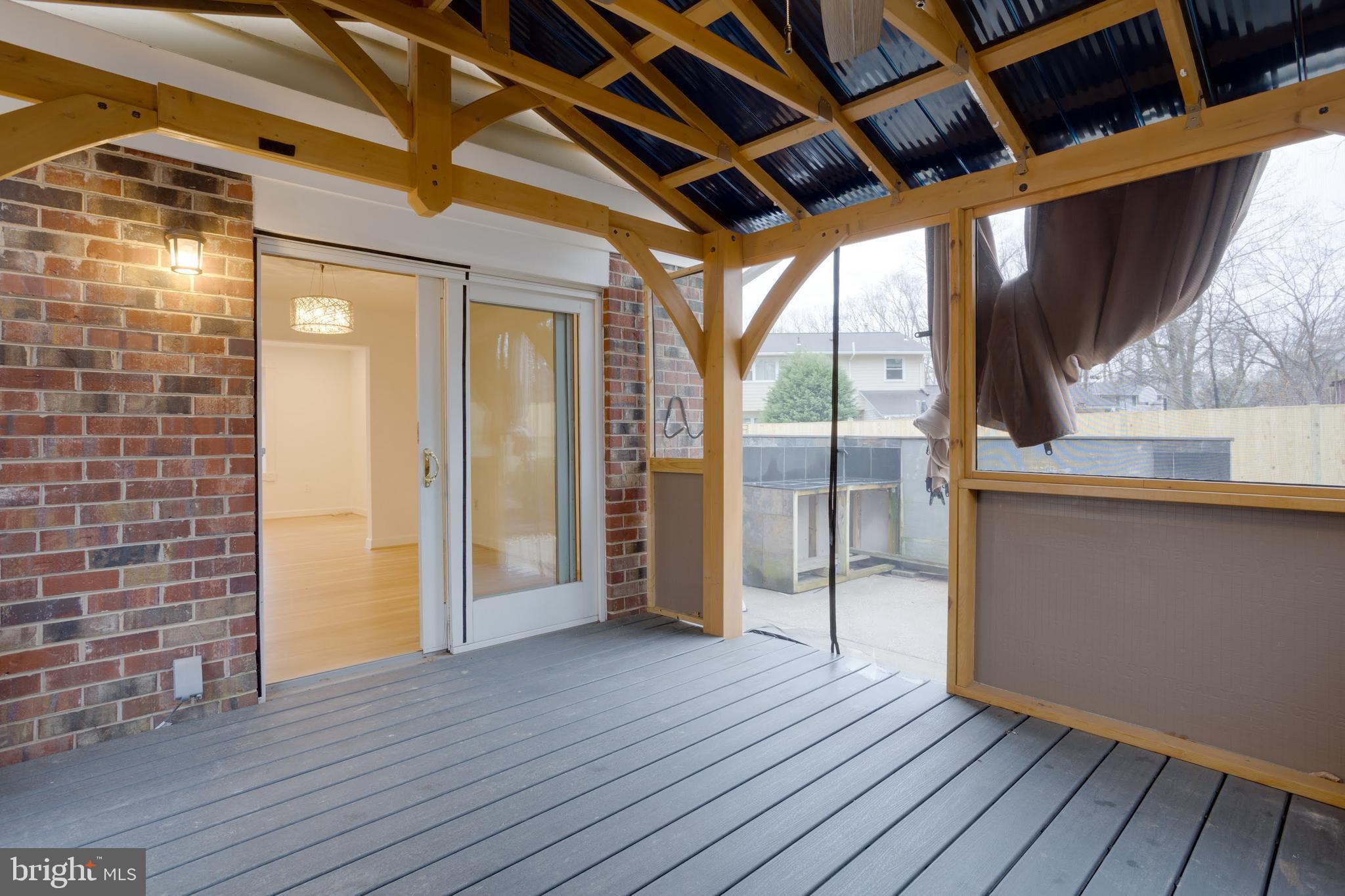 WEST SPRINGFIELD VILLAGE - Residential Lease