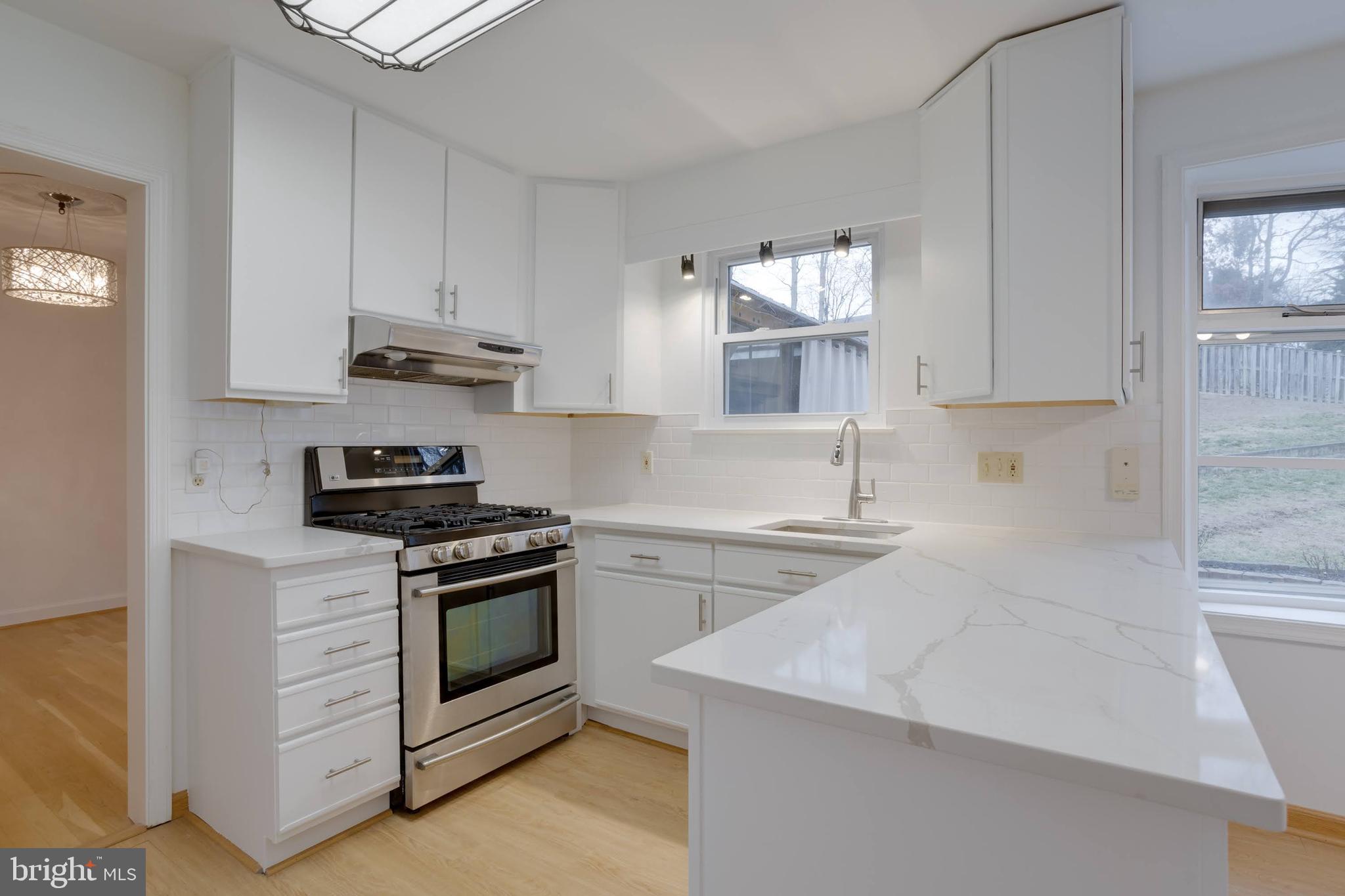 WEST SPRINGFIELD VILLAGE - Residential Lease