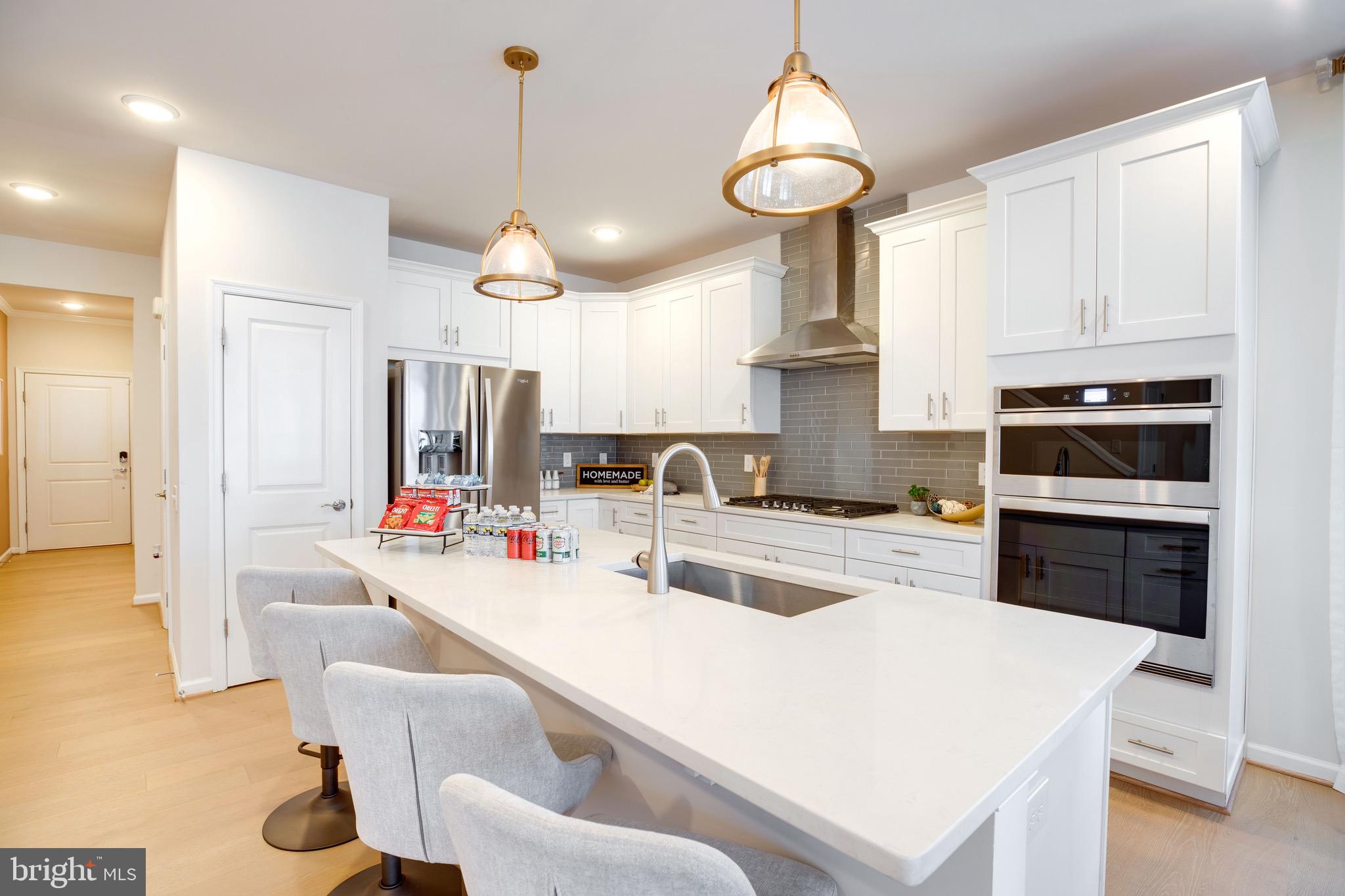 6868 MOONSTONE PEONY LANE