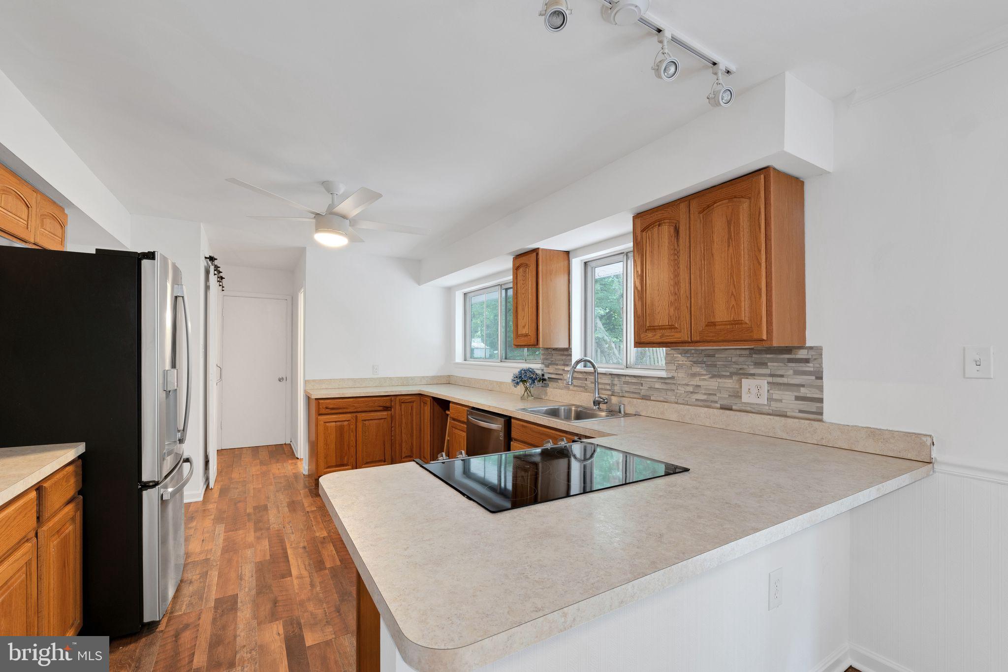 VALLEYWOOD - Residential