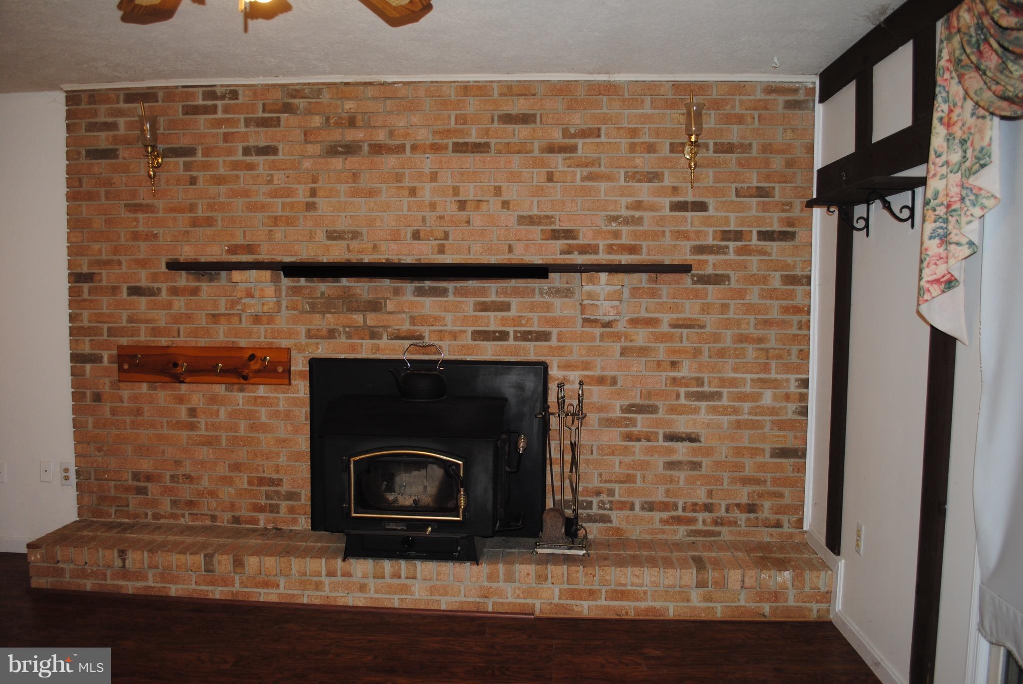 BEVERLY ESTATES - Residential