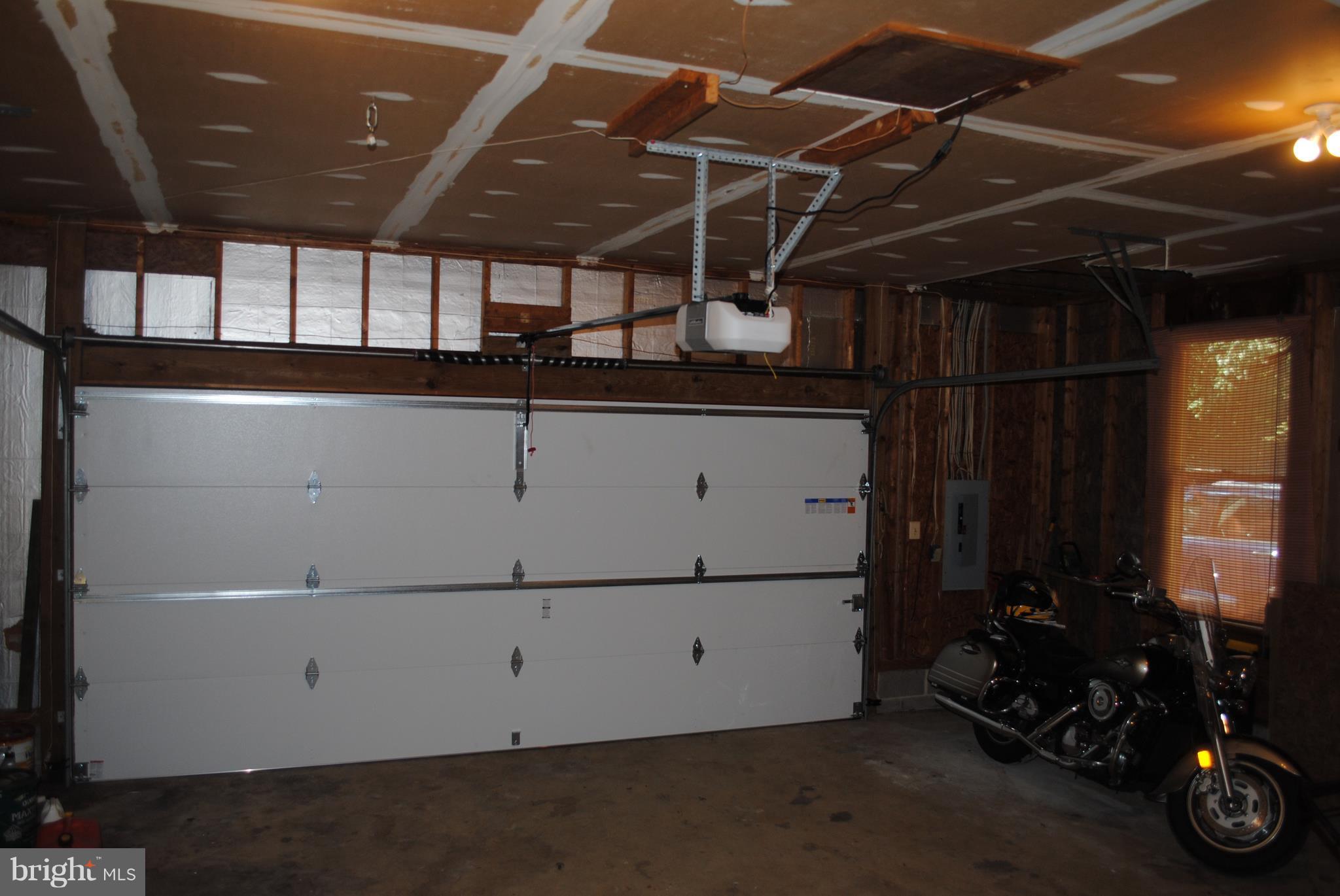 BEVERLY ESTATES - Residential