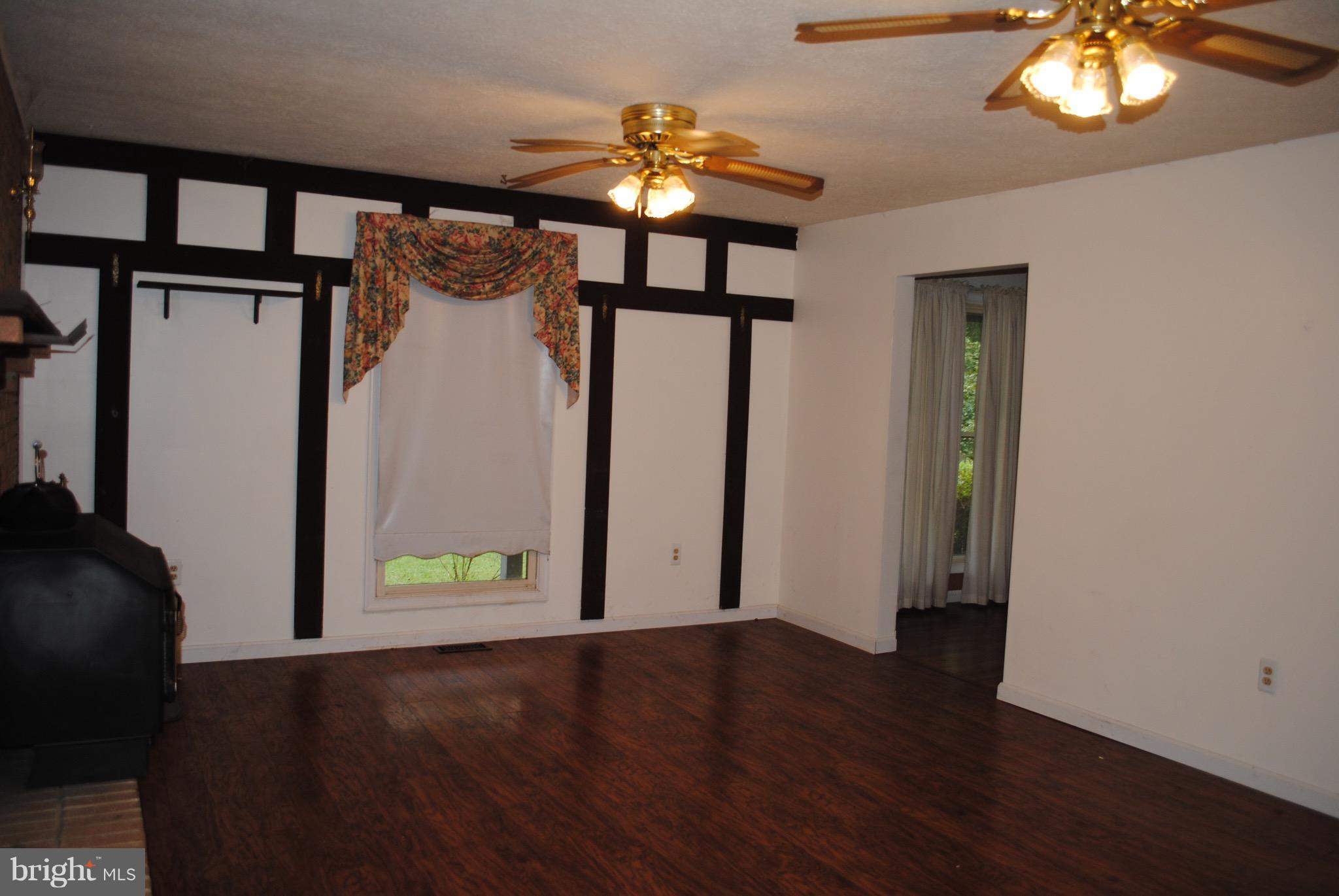 BEVERLY ESTATES - Residential