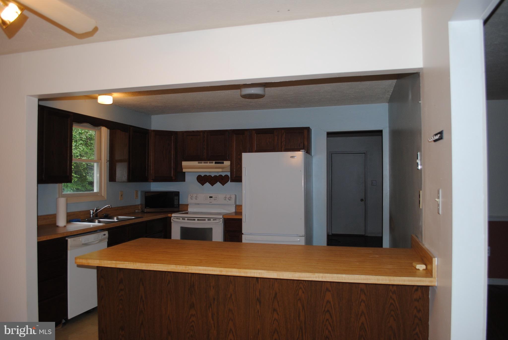 BEVERLY ESTATES - Residential