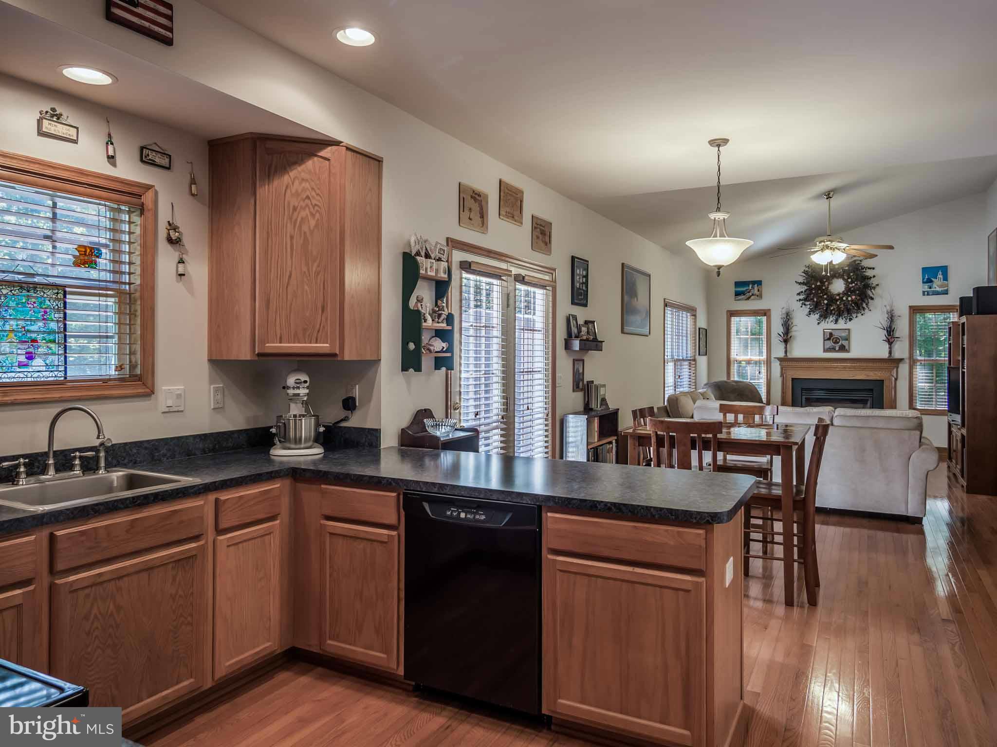 WHITE SANDS - Residential