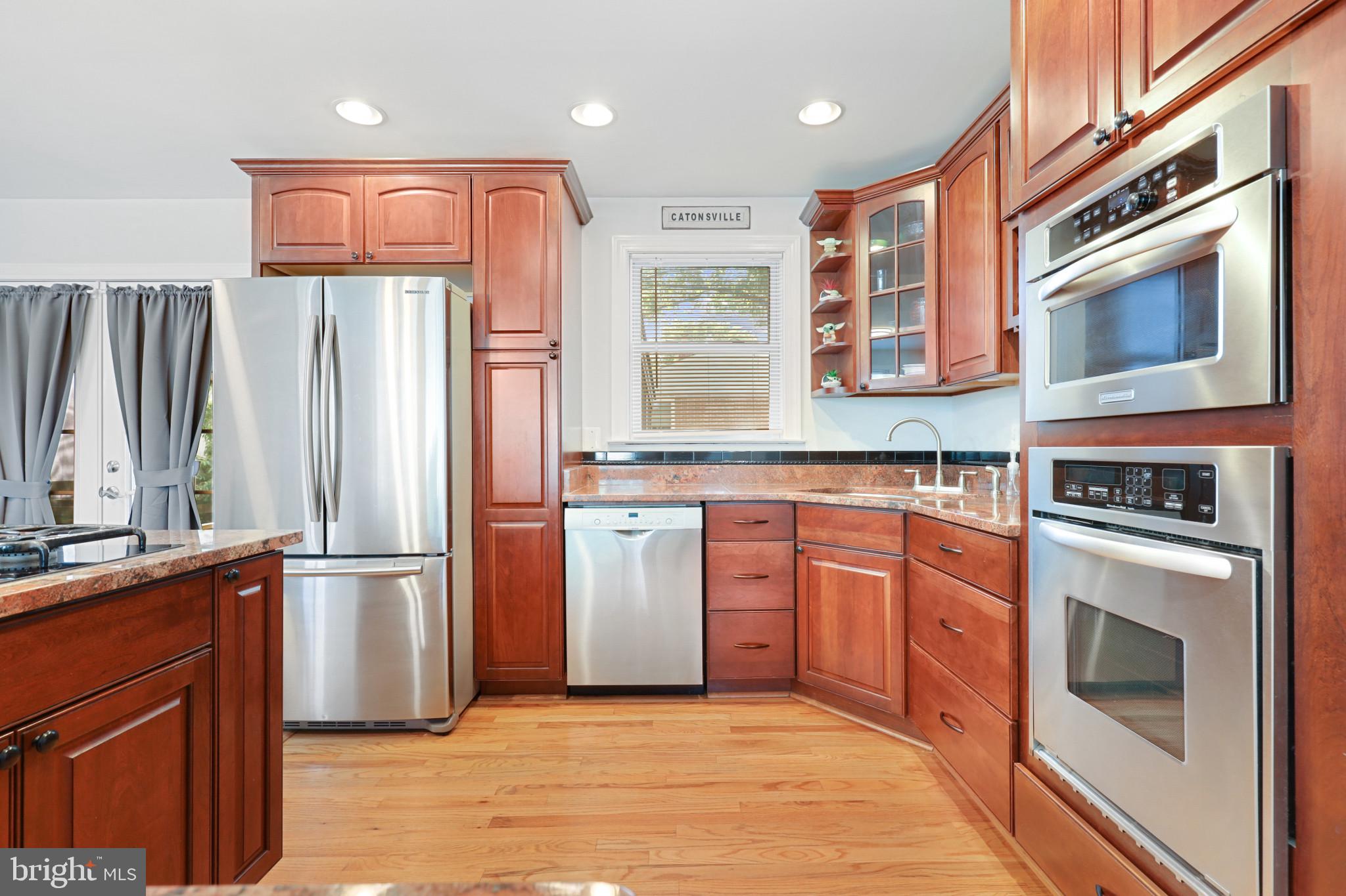 INGLEWOOD - Residential