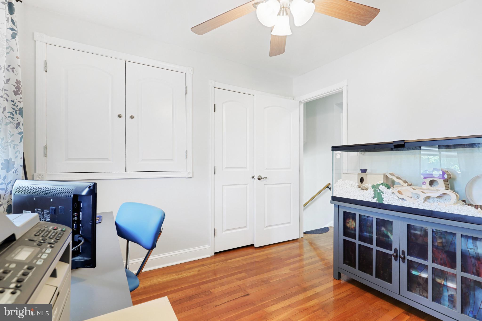 INGLEWOOD - Residential