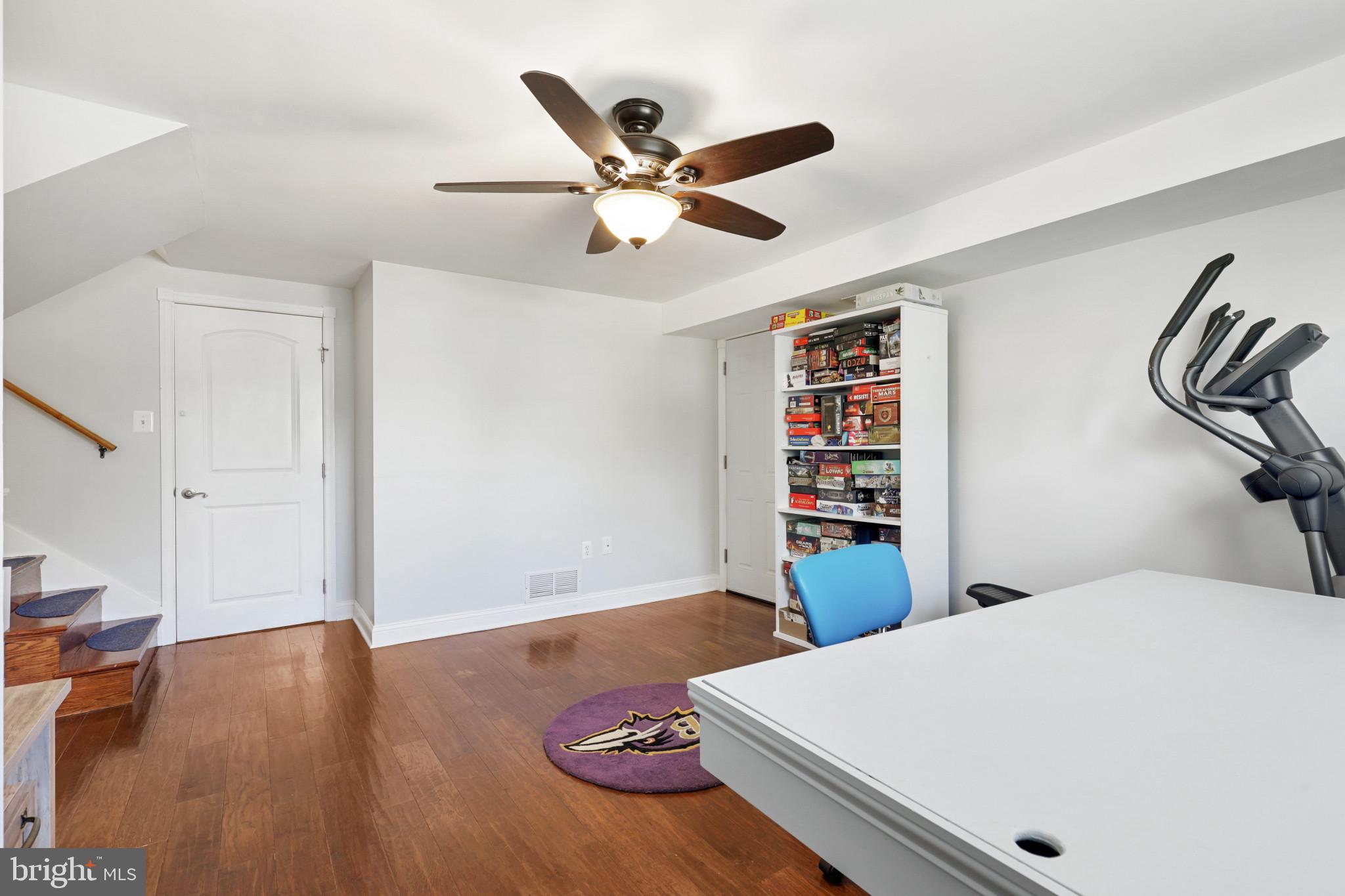 INGLEWOOD - Residential